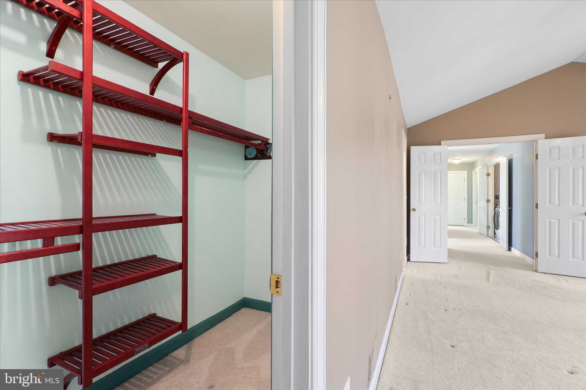 SOUTH RIDING - Residential Lease