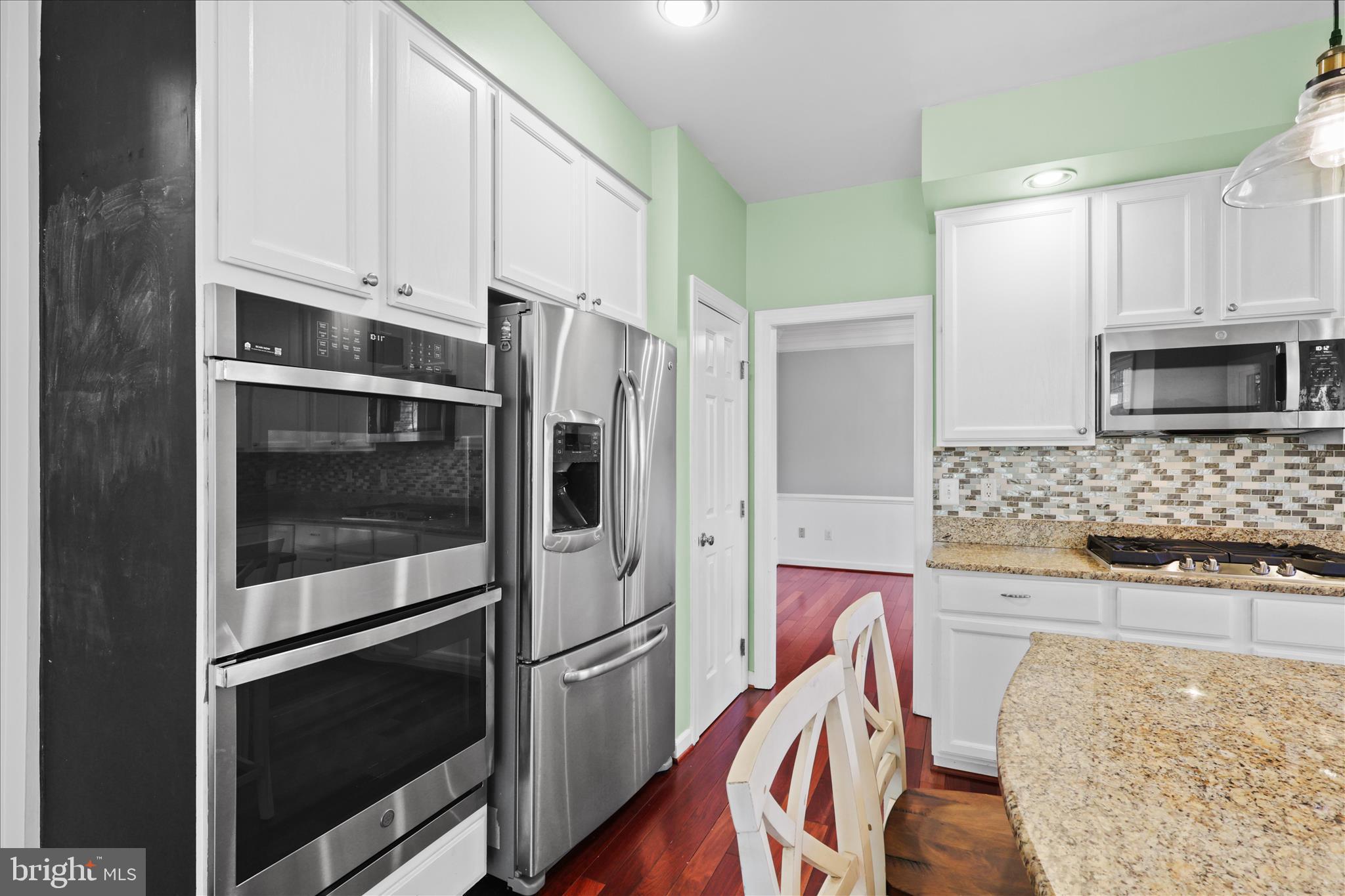 SOUTH RIDING - Residential Lease