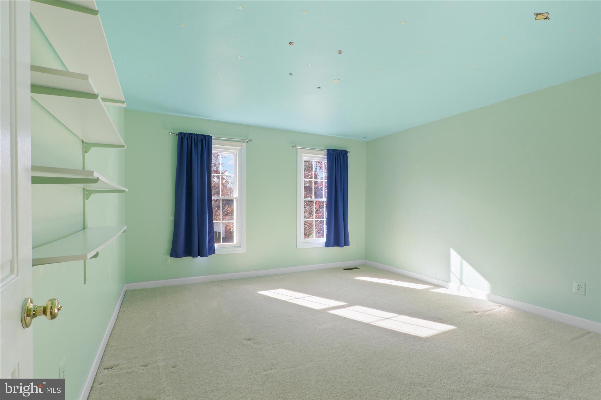 SOUTH RIDING - Residential Lease