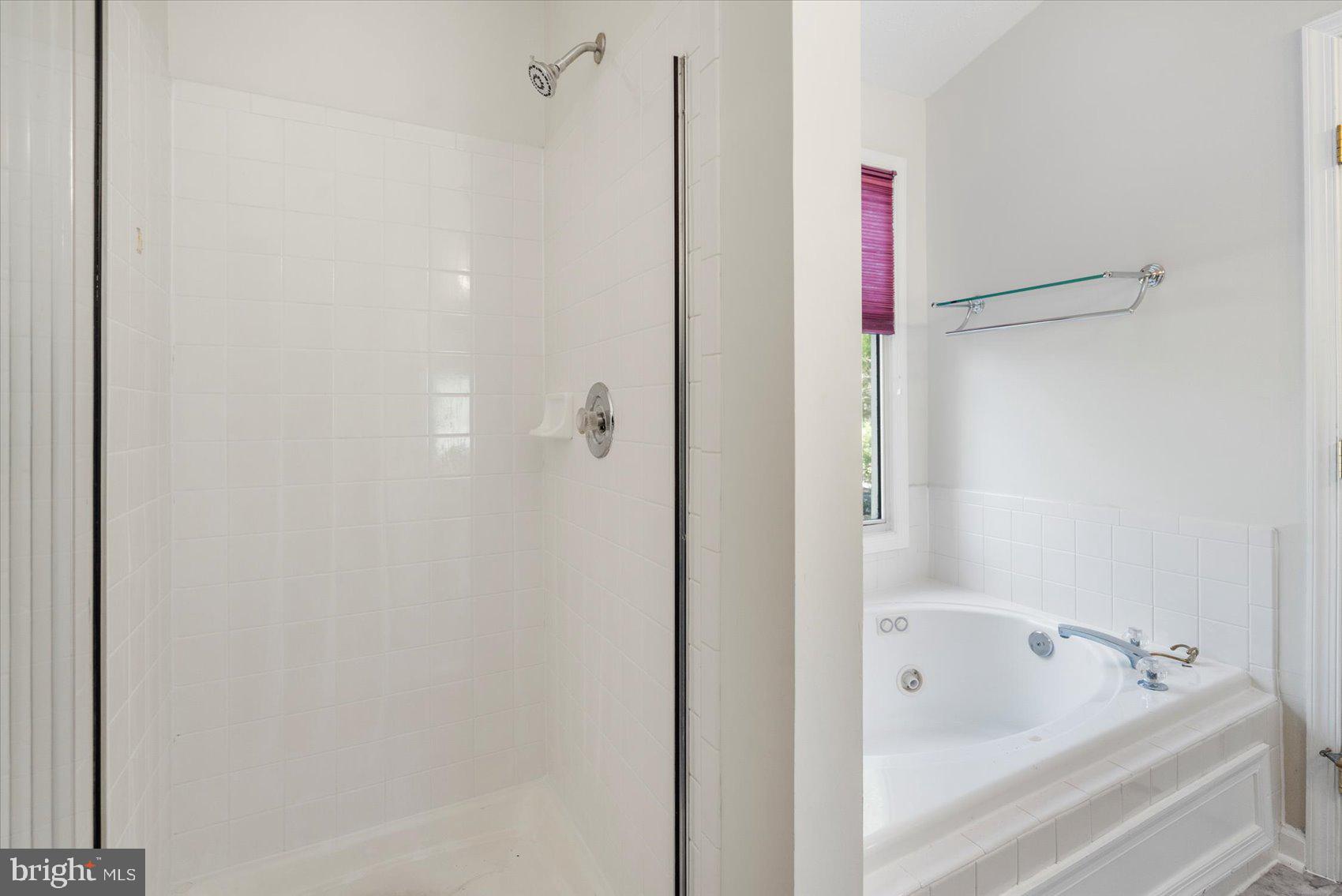 ROSLYN STATION - Residential