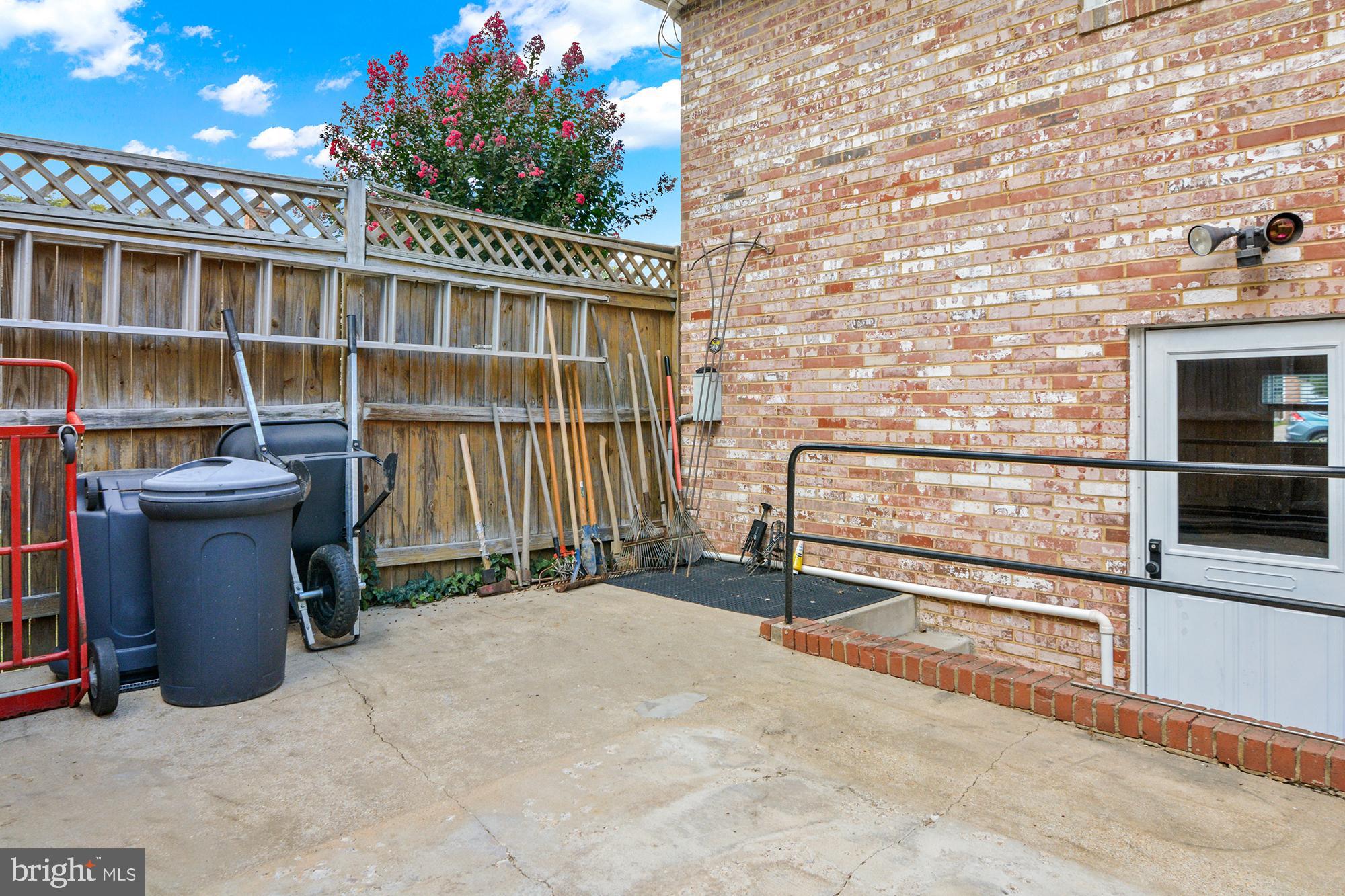 CHELTENHAM - Residential