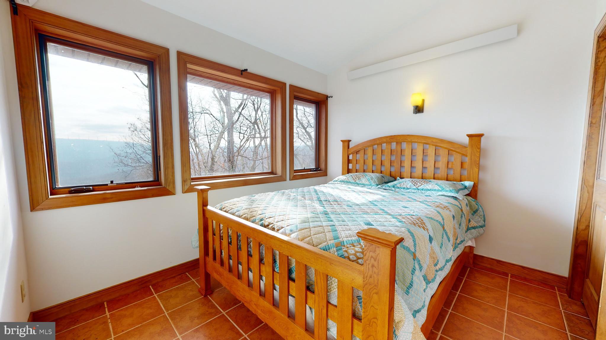 THE PRESERVE AT NEW CREEK LAKE - Residential