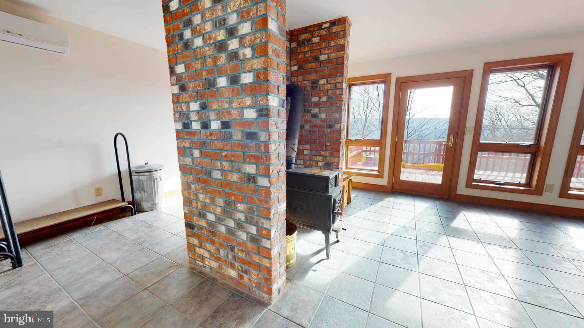 THE PRESERVE AT NEW CREEK LAKE - Residential