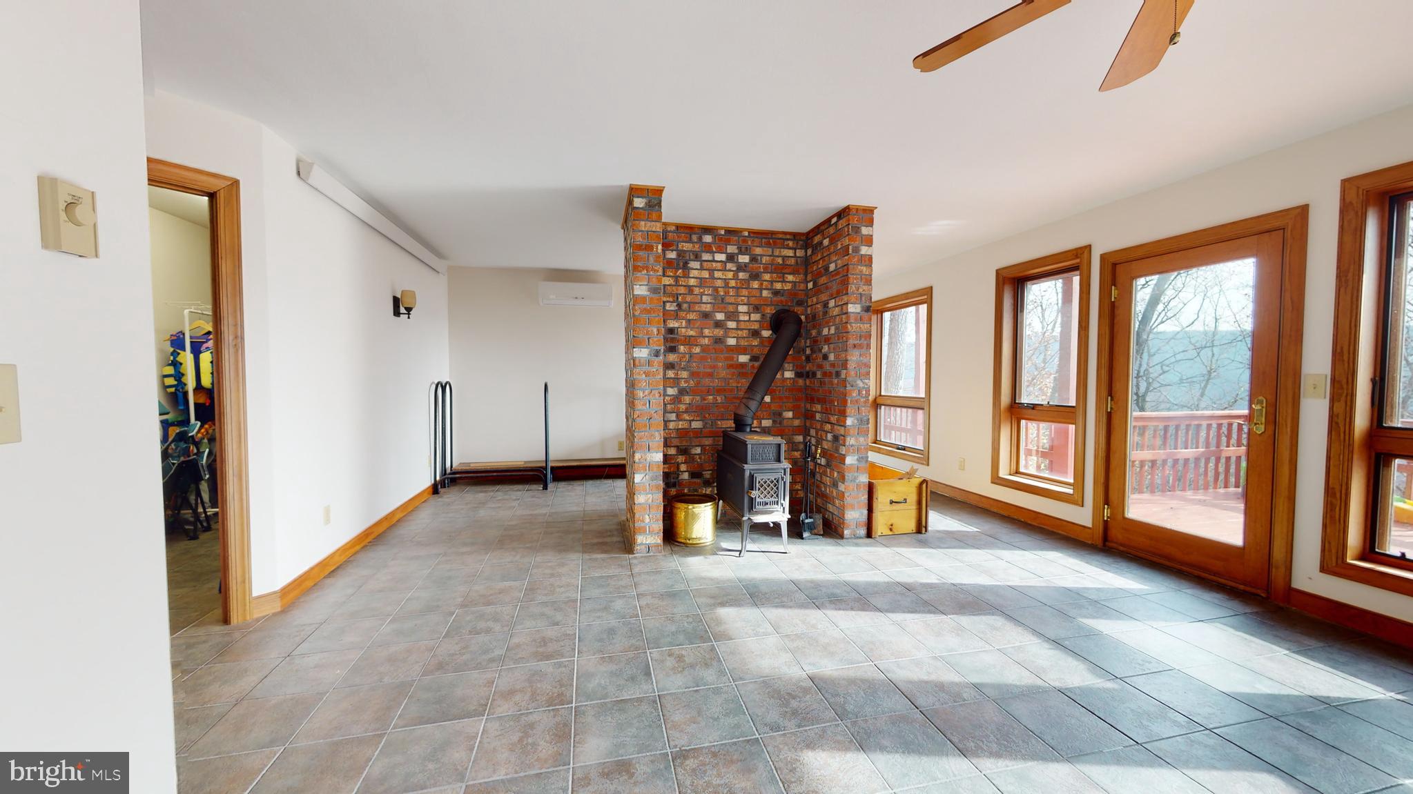 THE PRESERVE AT NEW CREEK LAKE - Residential