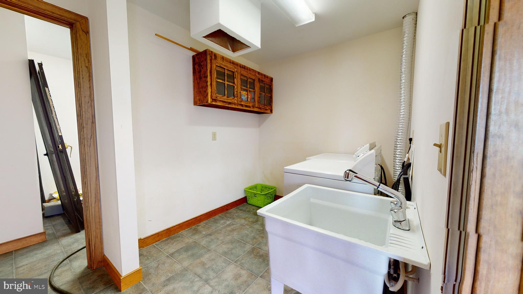 THE PRESERVE AT NEW CREEK LAKE - Residential