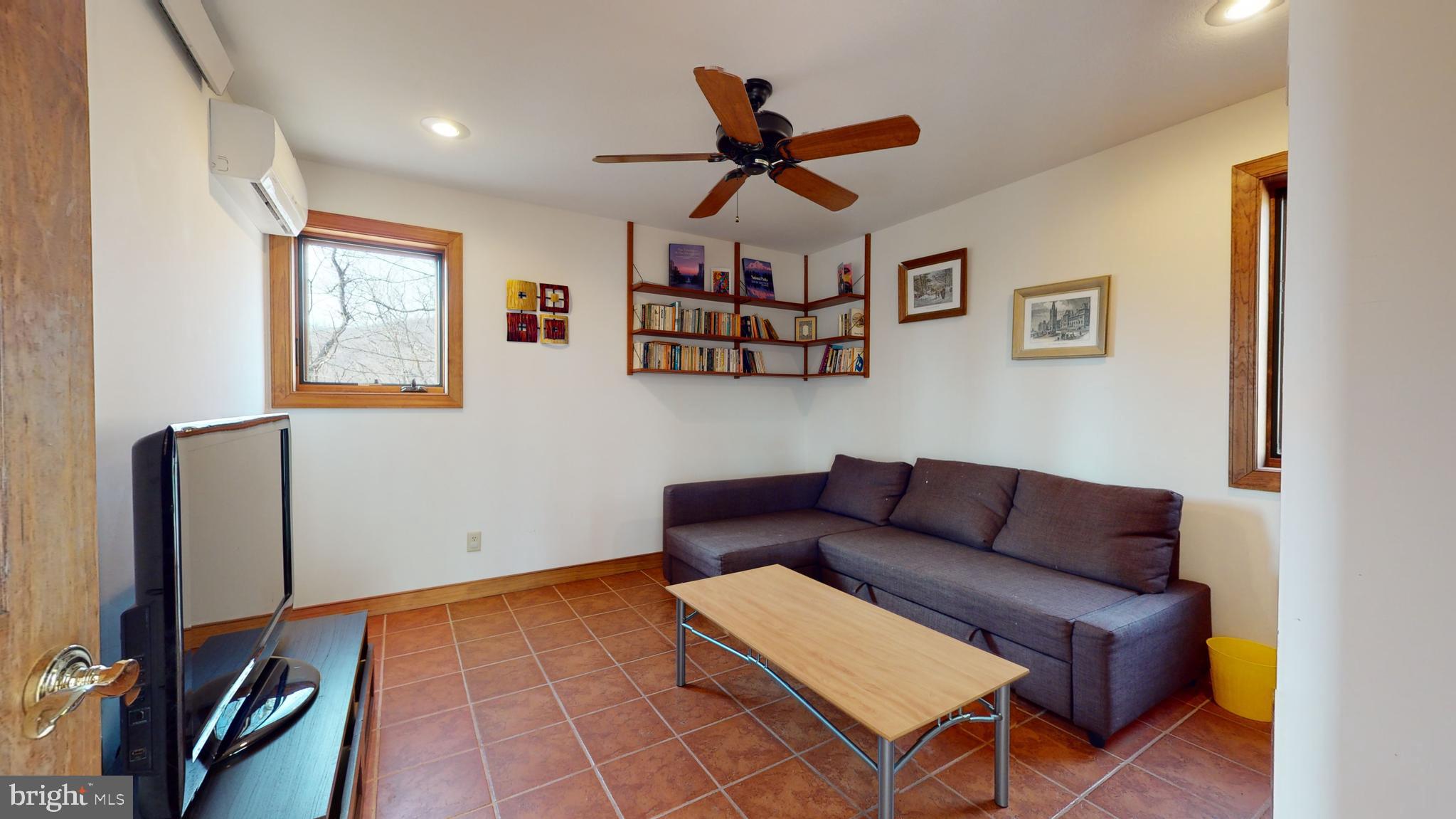 THE PRESERVE AT NEW CREEK LAKE - Residential