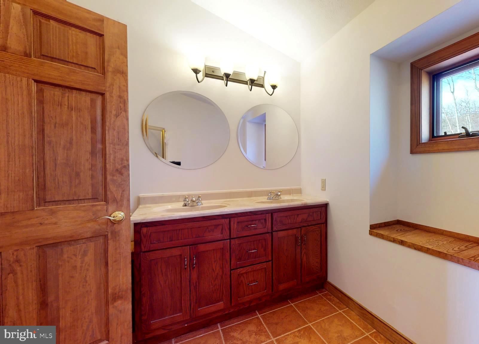 THE PRESERVE AT NEW CREEK LAKE - Residential