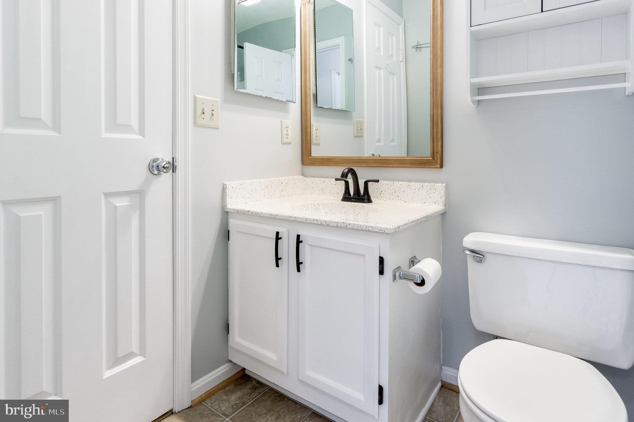 COLLEGE HALL GROVE - Residential