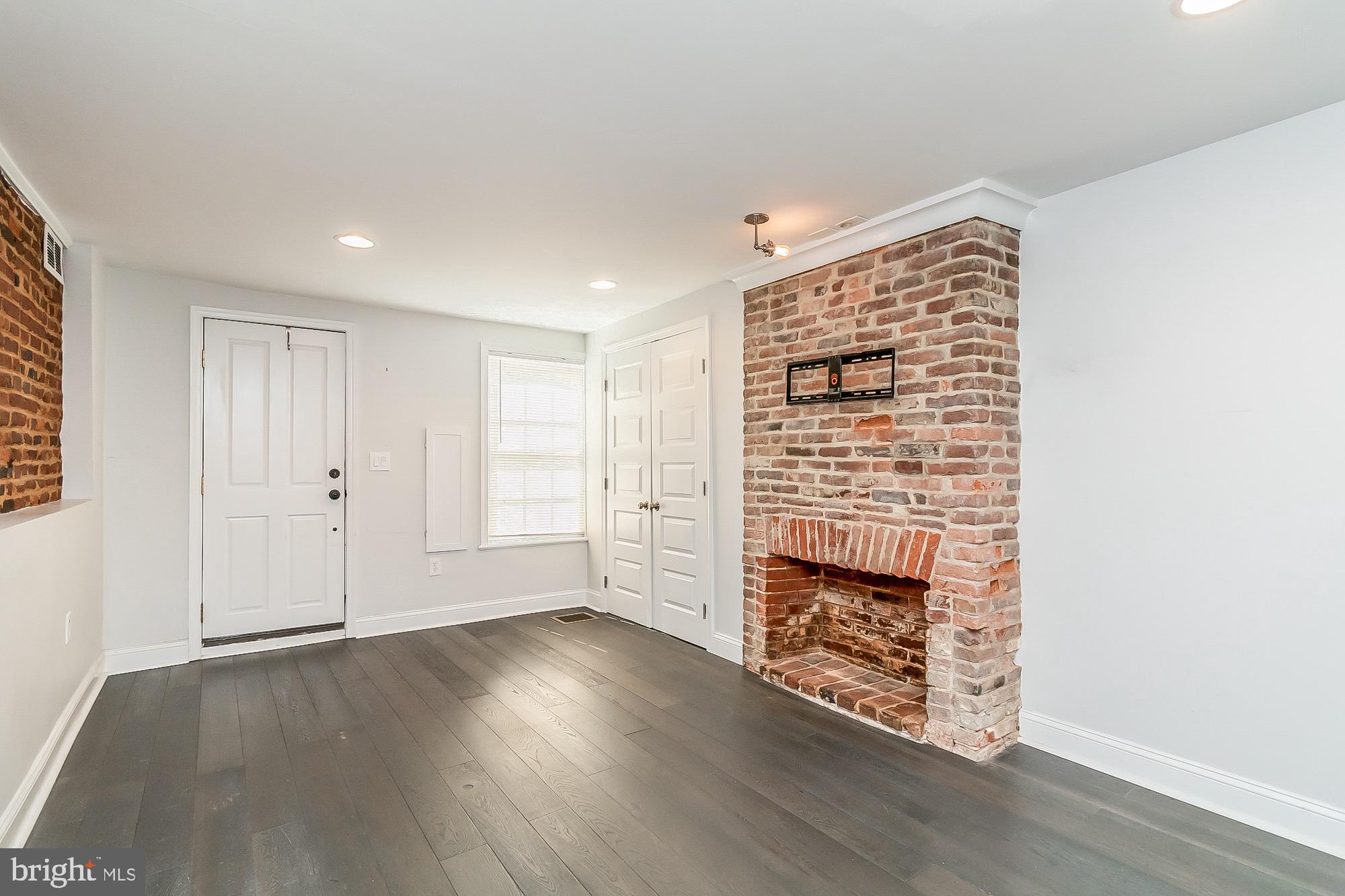 FELLS POINT HISTORIC DISTRICT - Residential Lease