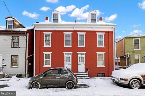 Photo for 633 MCKENZIE STREET
