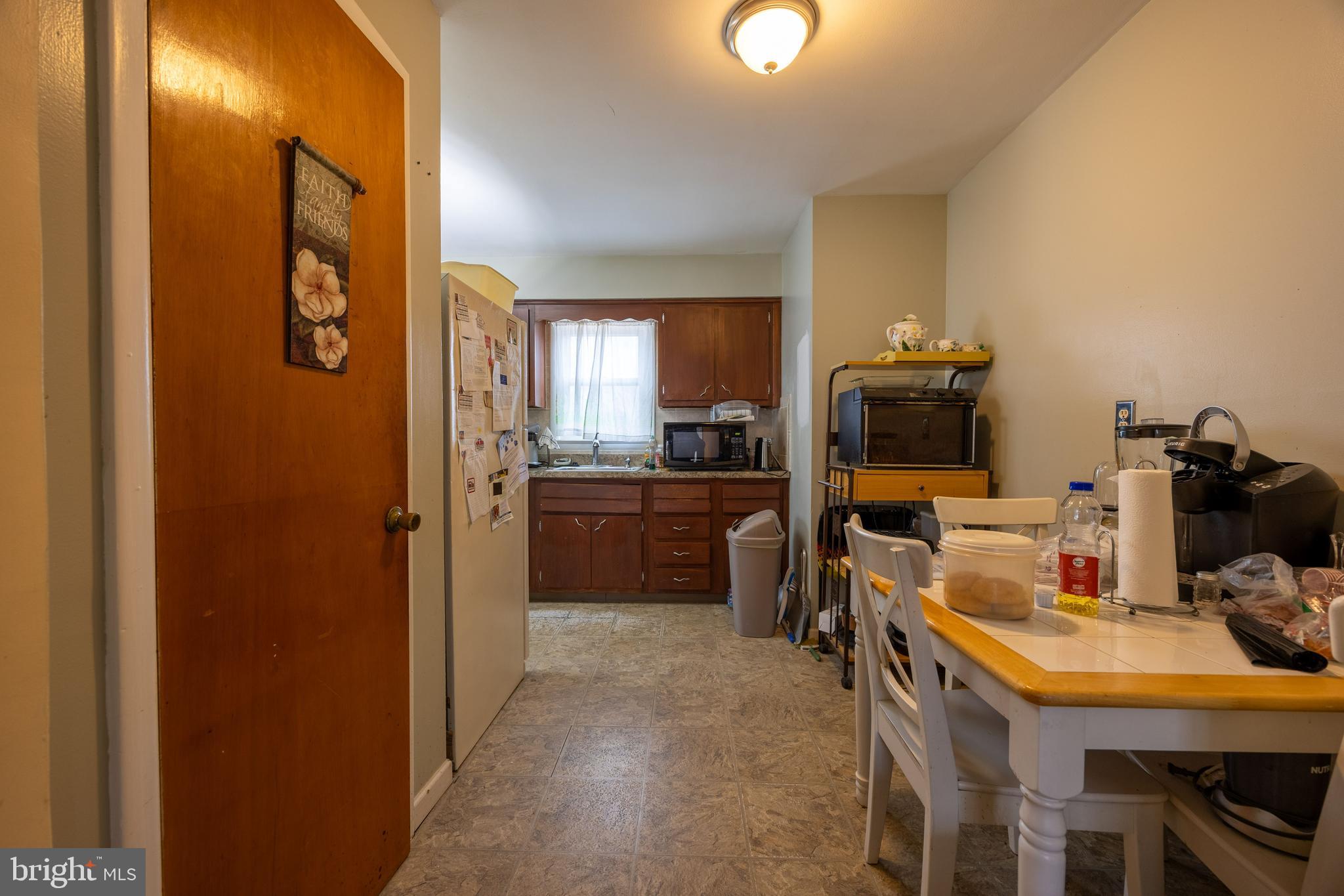 WHITFIELD KNOLLS - Residential