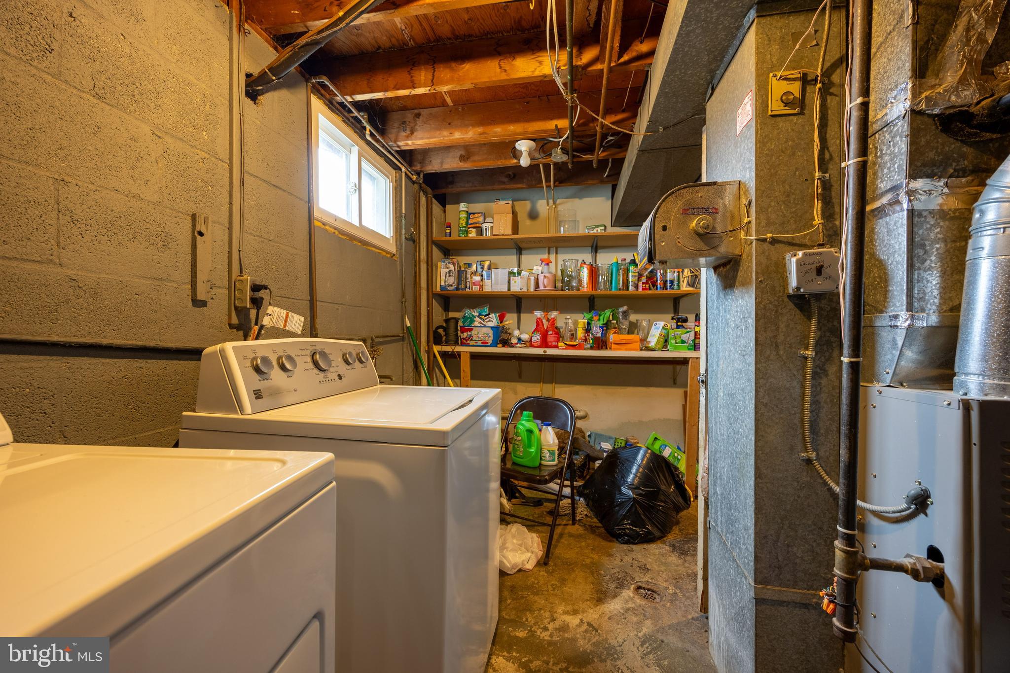 WHITFIELD KNOLLS - Residential