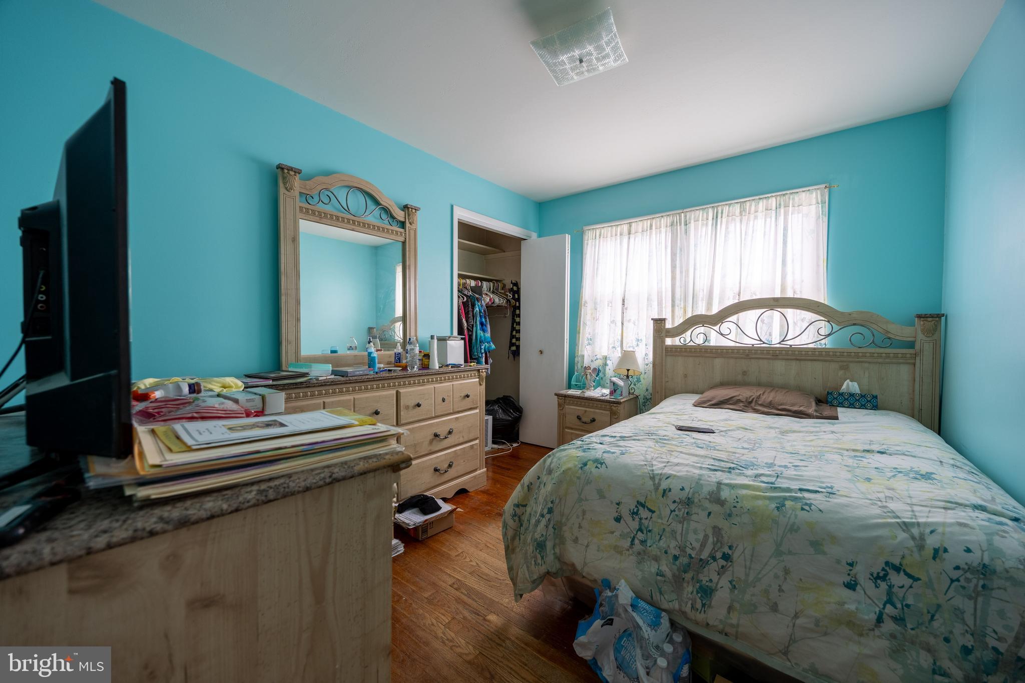 WHITFIELD KNOLLS - Residential