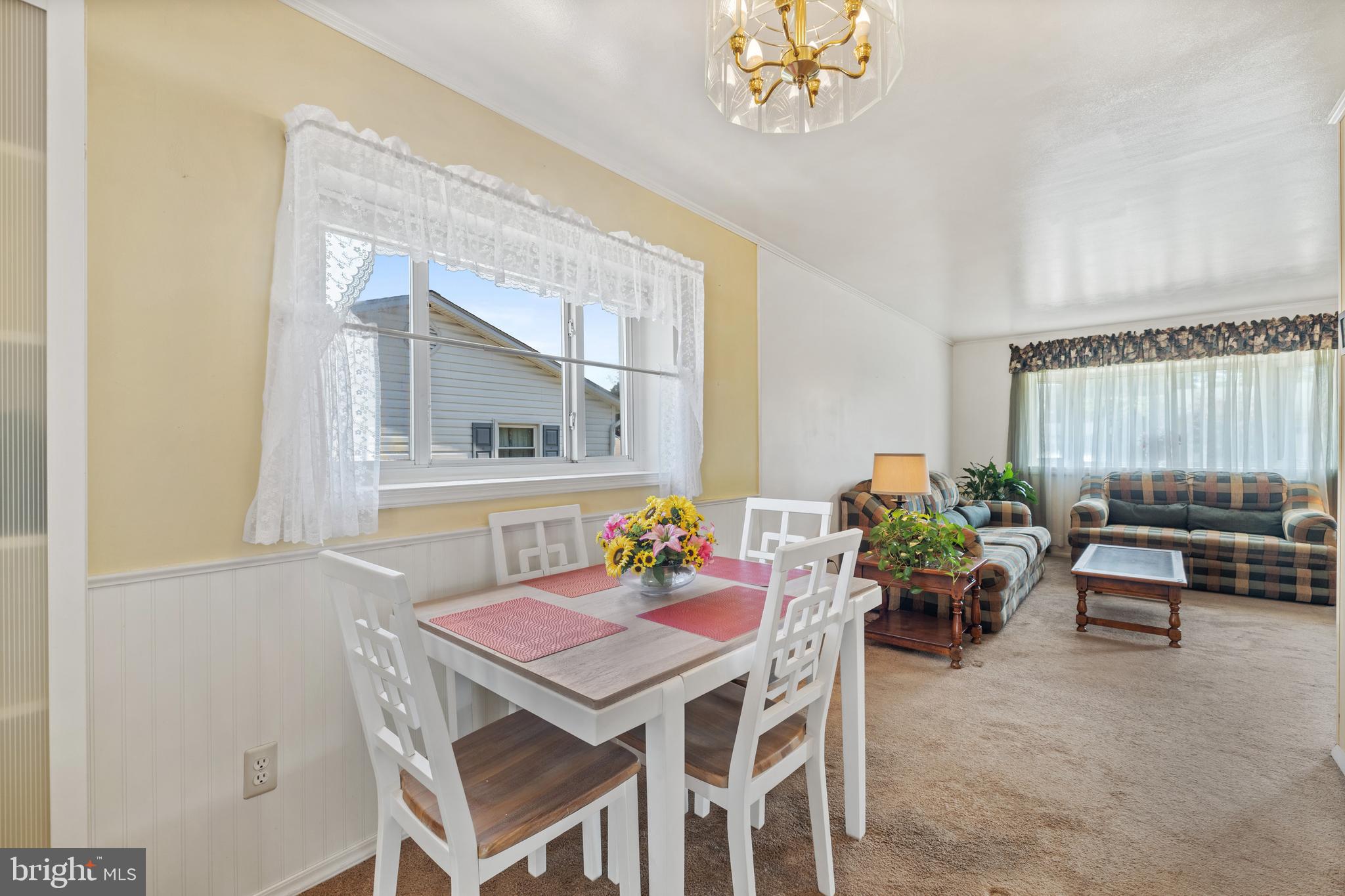 OAKWOOD MANOR - Residential