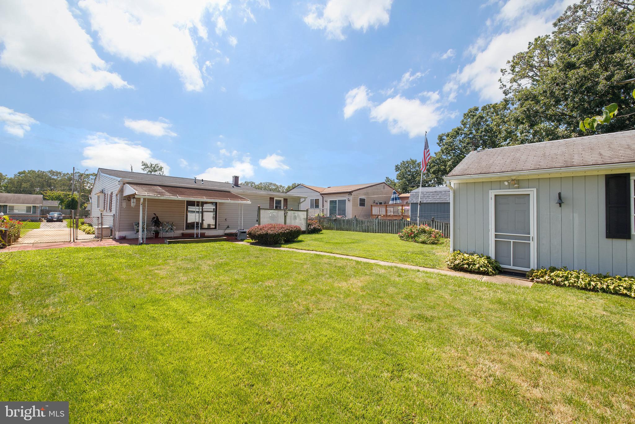 OAKWOOD MANOR - Residential