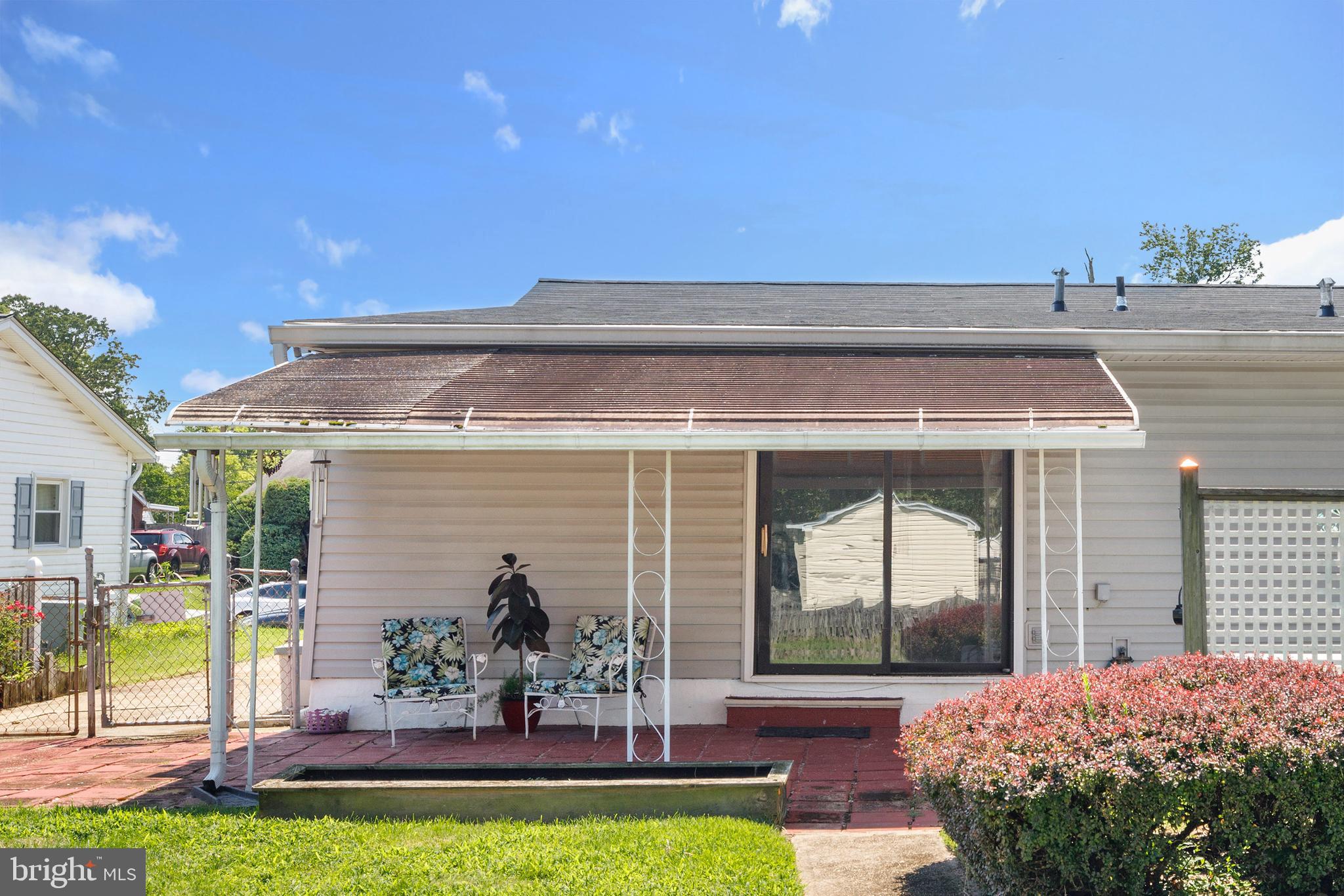 OAKWOOD MANOR - Residential