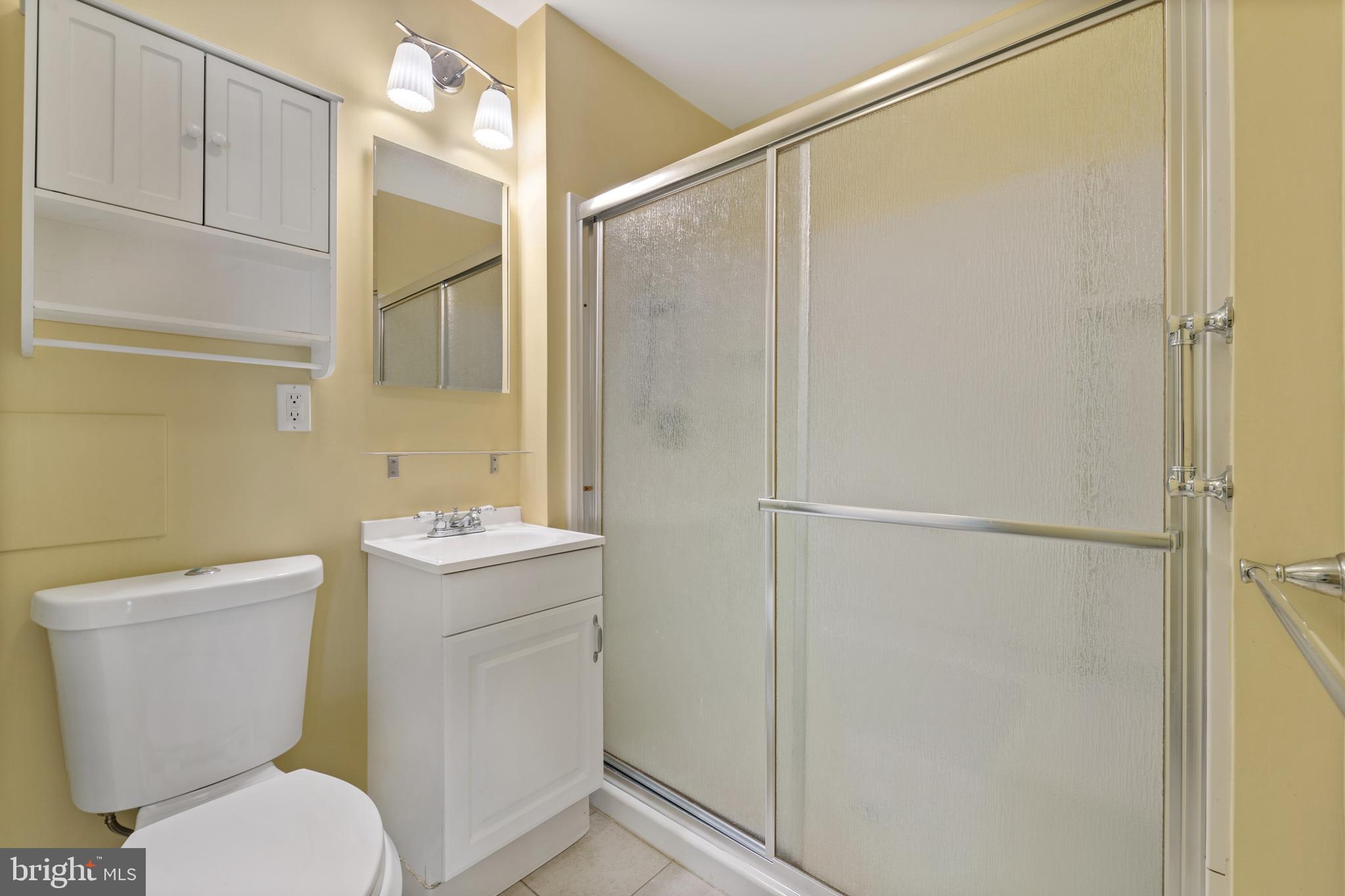 OAKWOOD MANOR - Residential