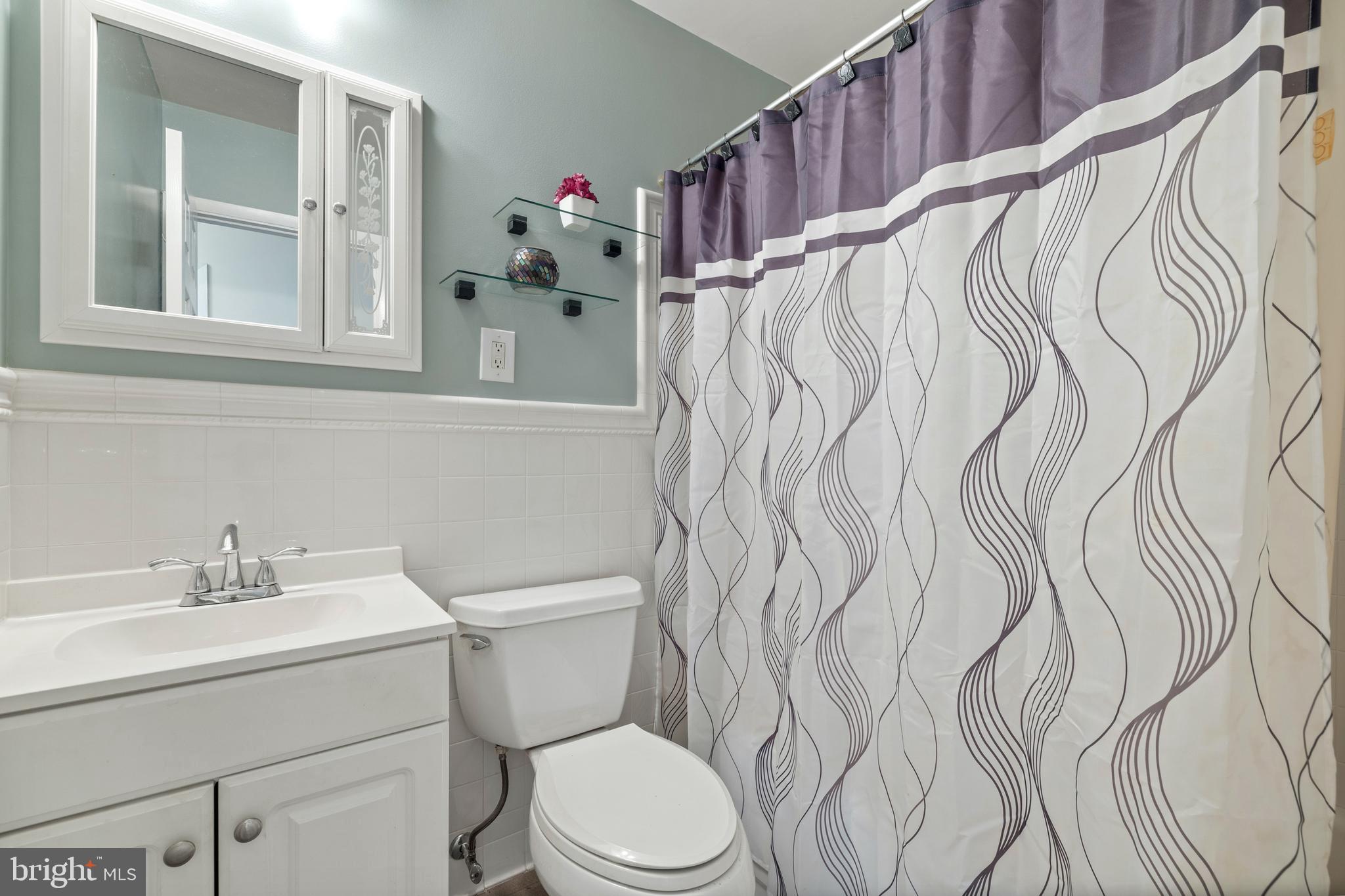 OAKWOOD MANOR - Residential