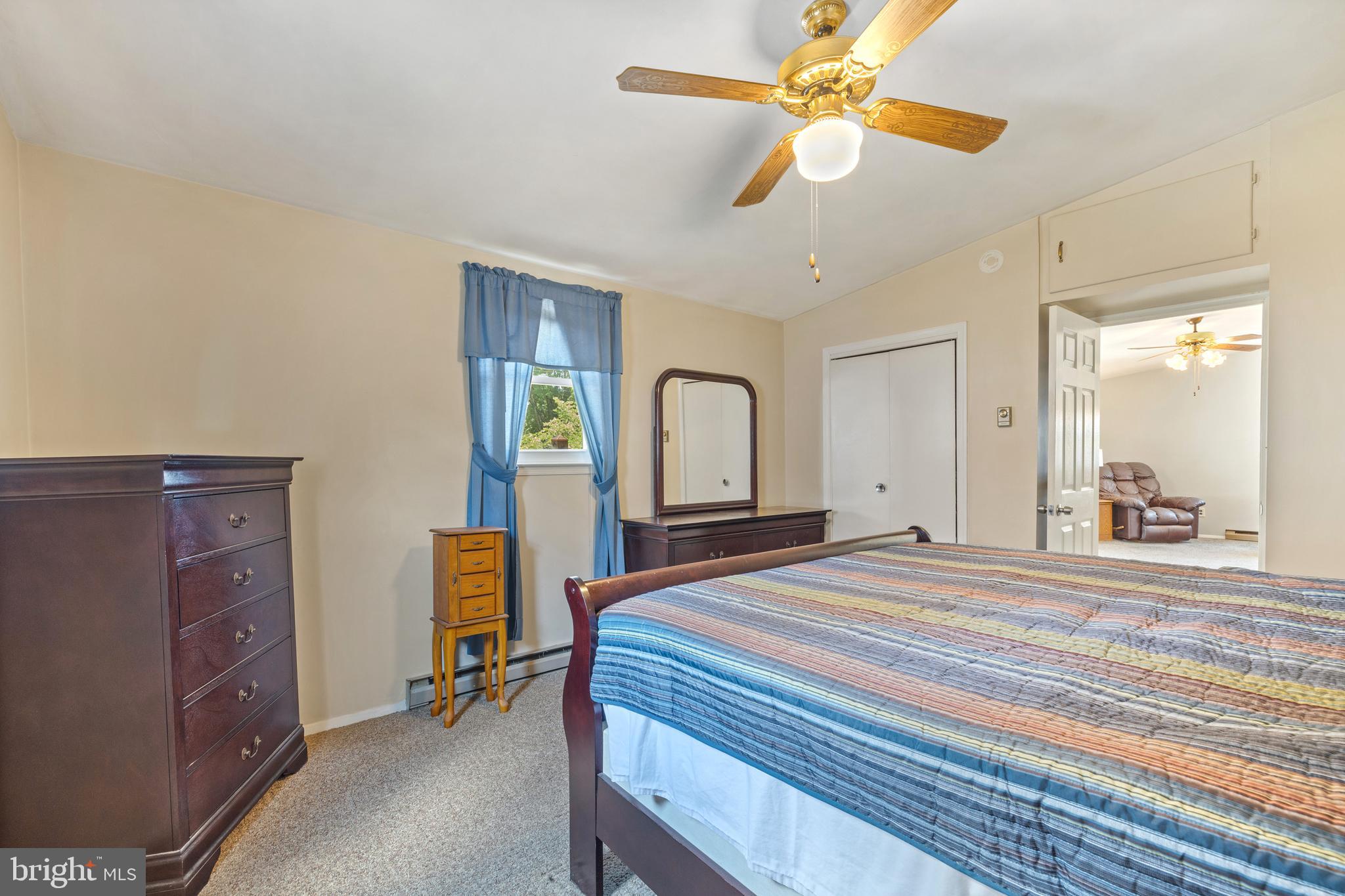 OAKWOOD MANOR - Residential