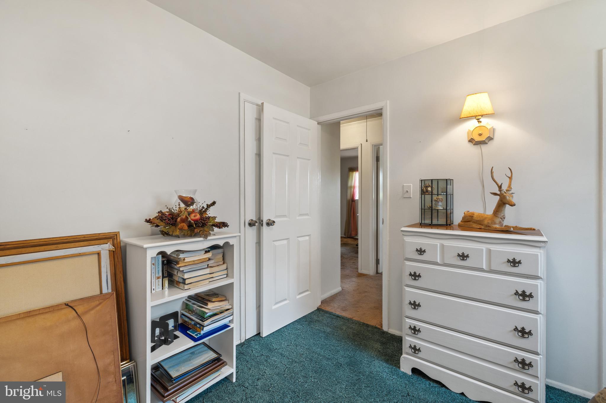 OAKWOOD MANOR - Residential