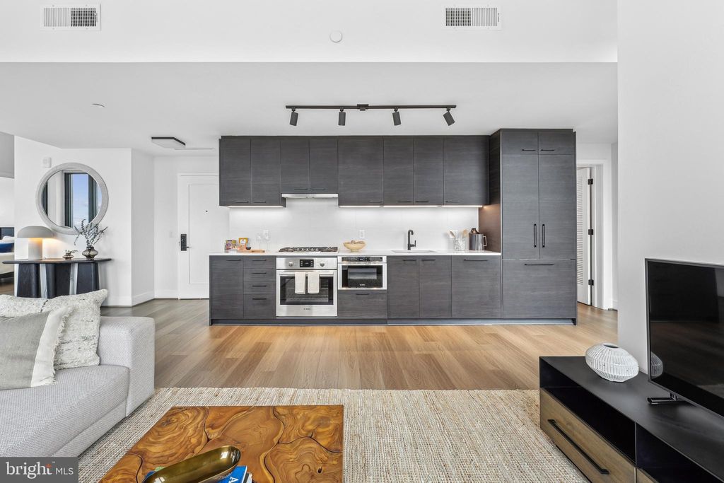 Photo of 269 19th Court S #2315, ARLINGTON, VA 22202 (MLS # VAAR2065520)