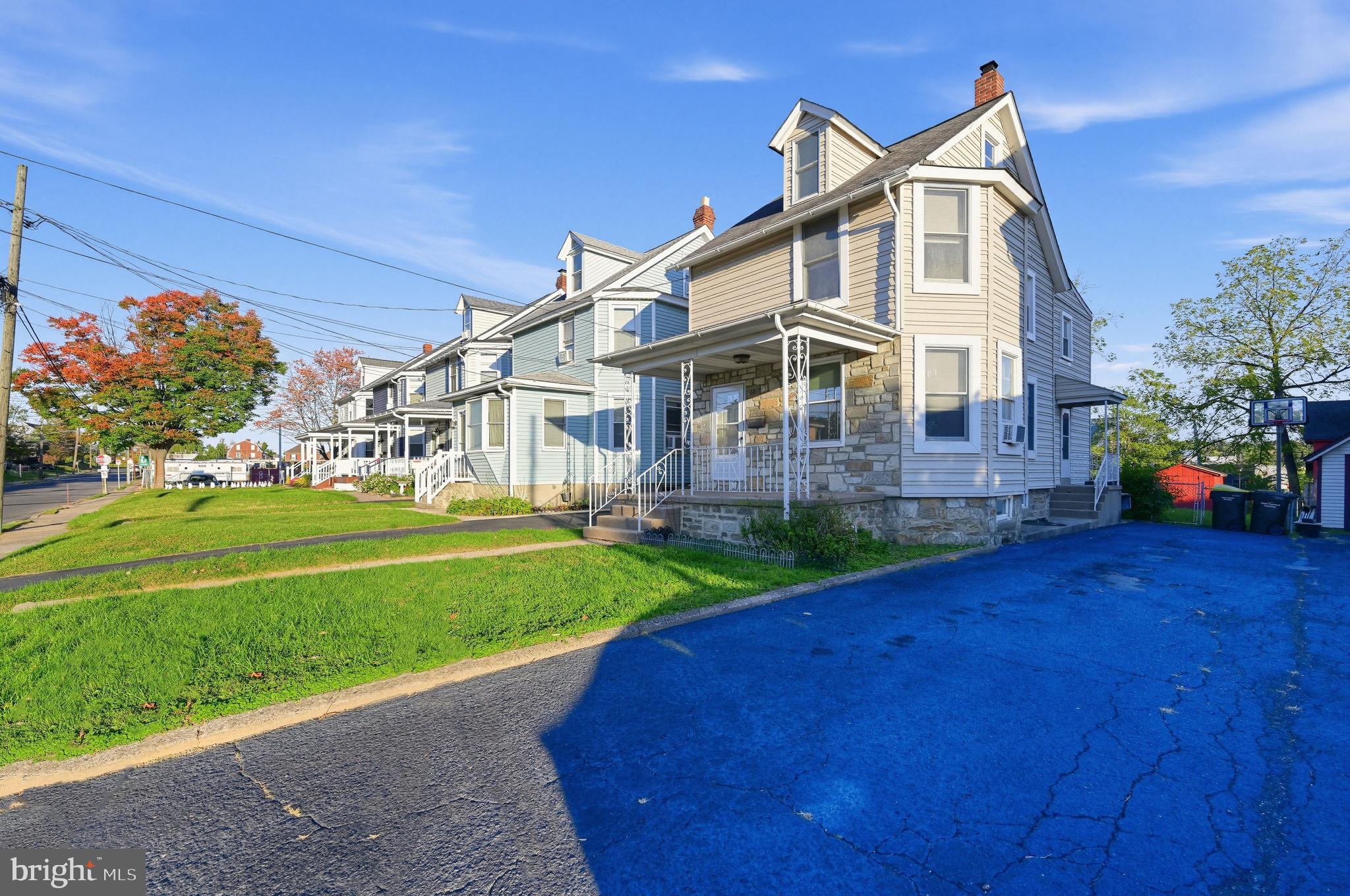 18 CENTER AVENUE, WILLOW GROVE, PA, 19090 18 CENTER AVENUE