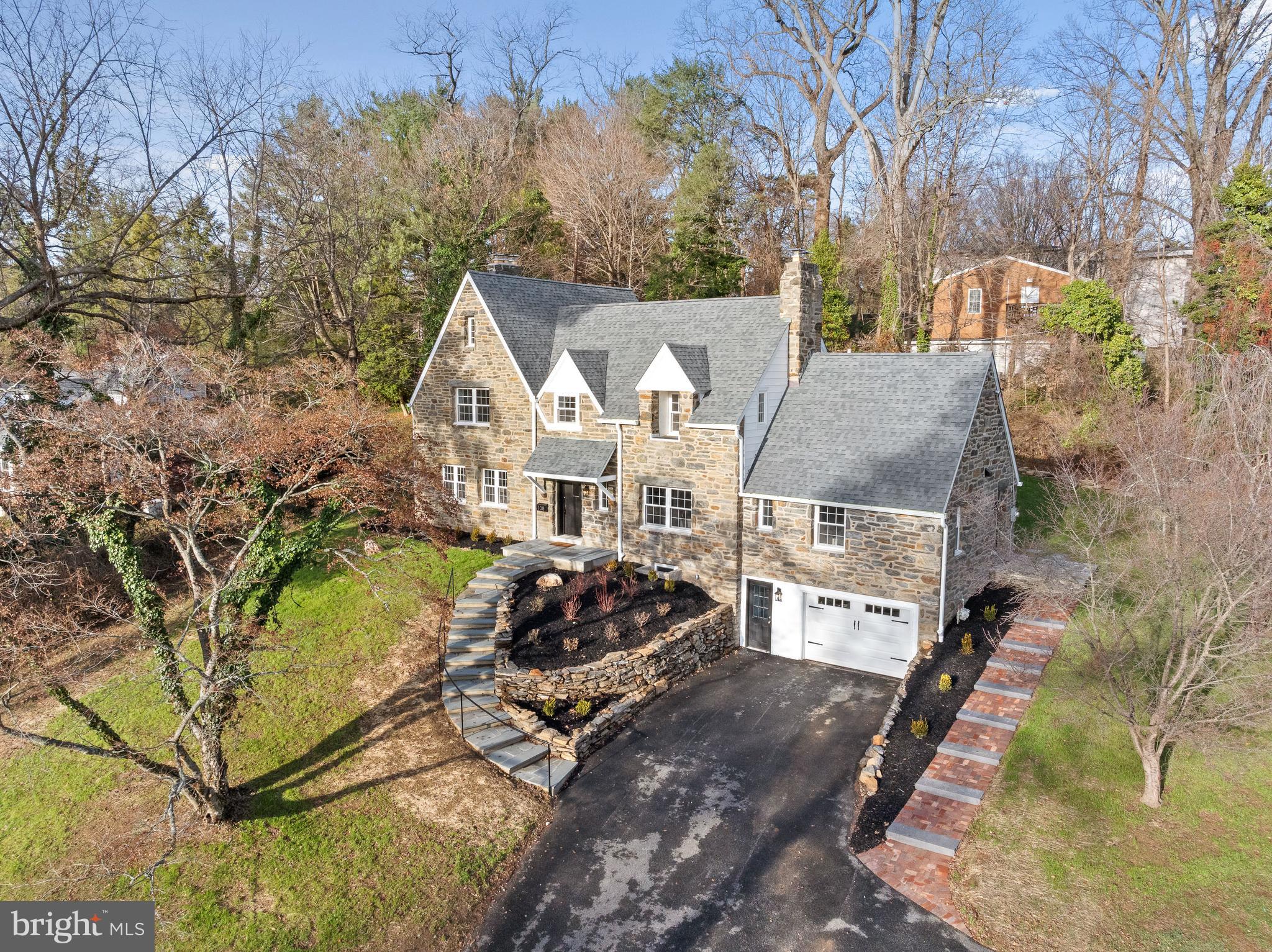 WALLINGFORD HILLS - Residential