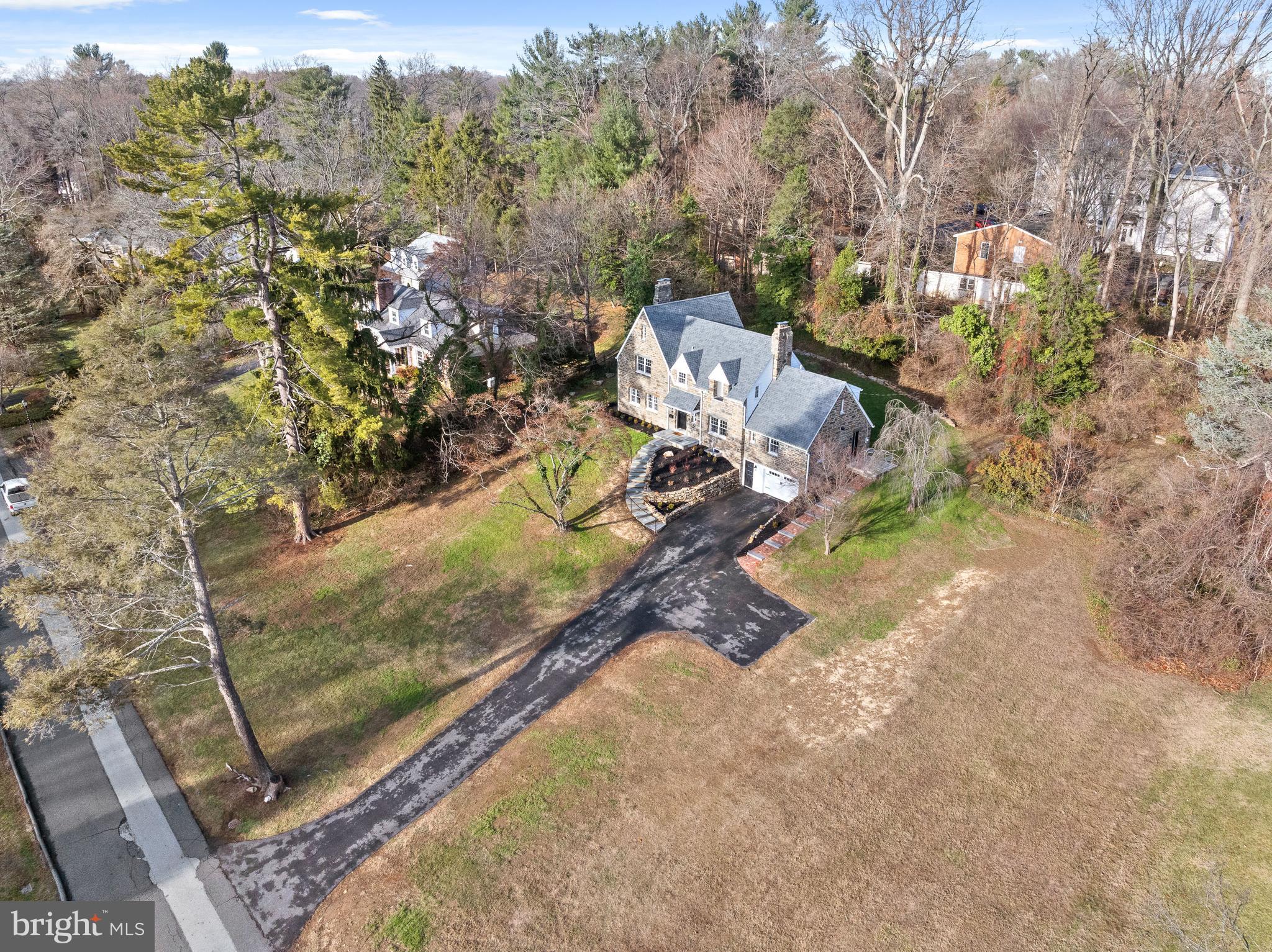 WALLINGFORD HILLS - Residential