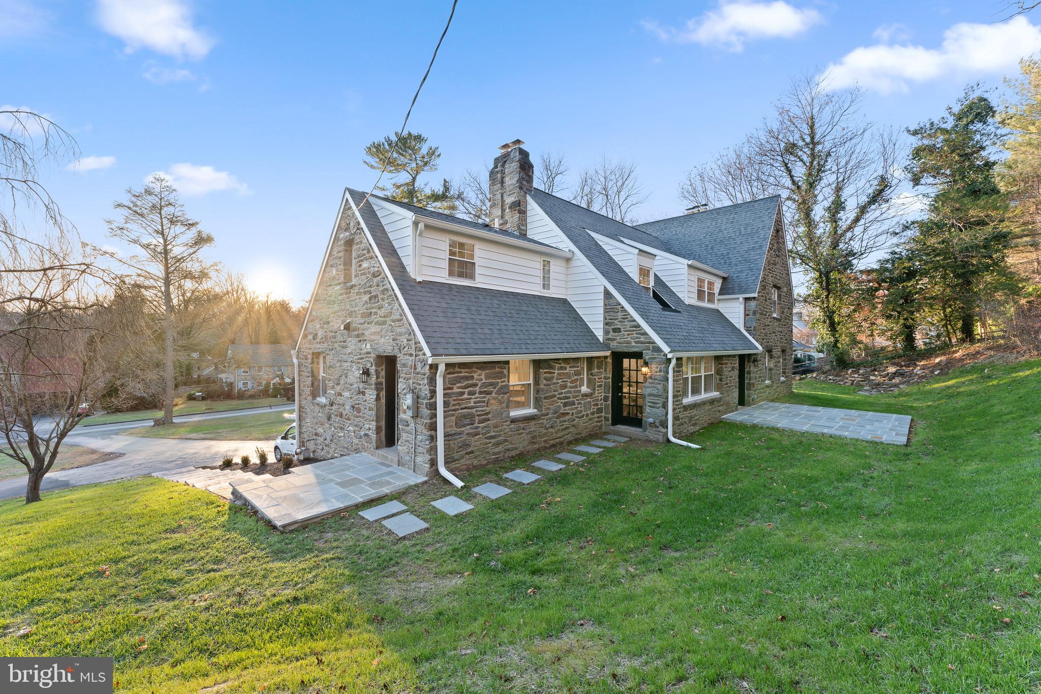 WALLINGFORD HILLS - Residential