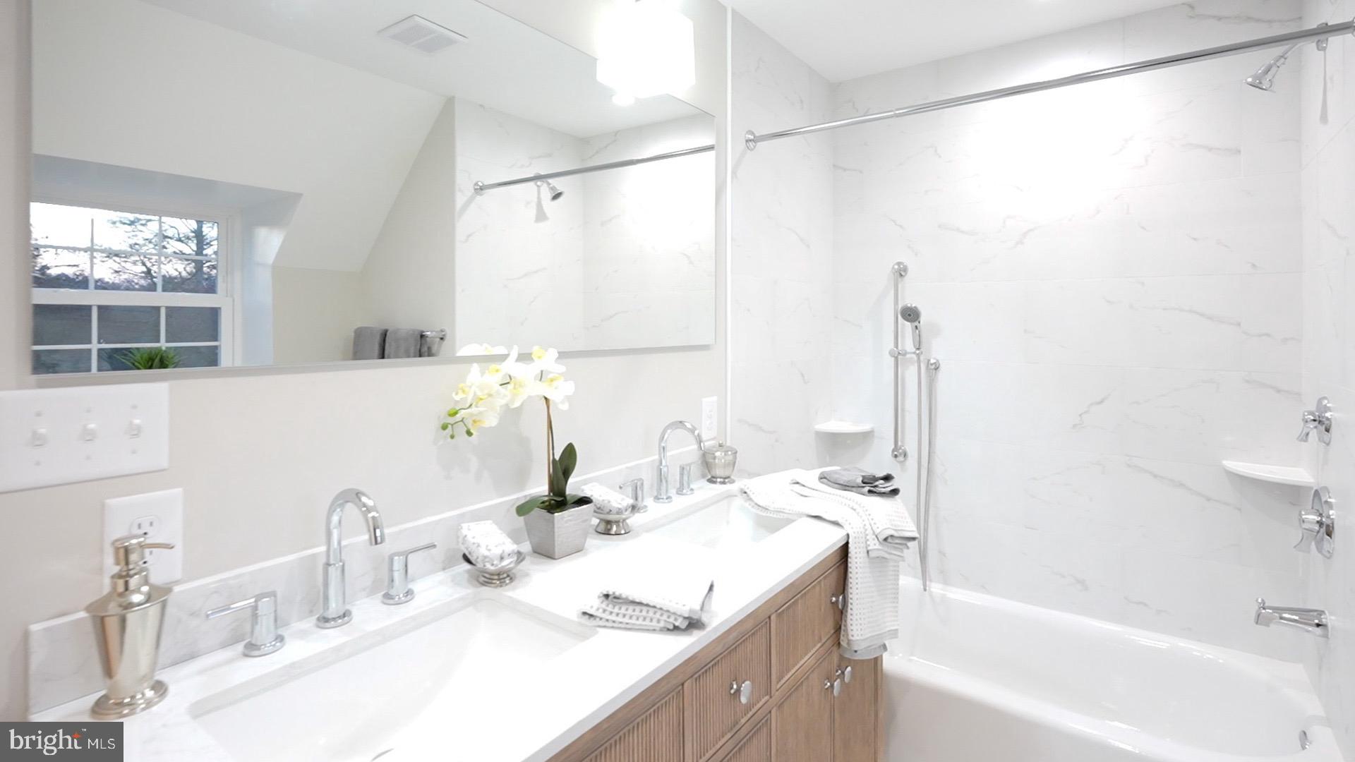 WALLINGFORD HILLS - Residential