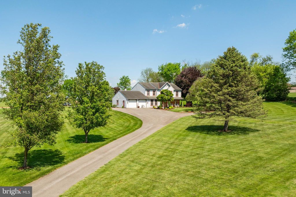 Photo of 2363 Stumptown Road, Lancaster, PA 17602 (MLS # PALA2053722)