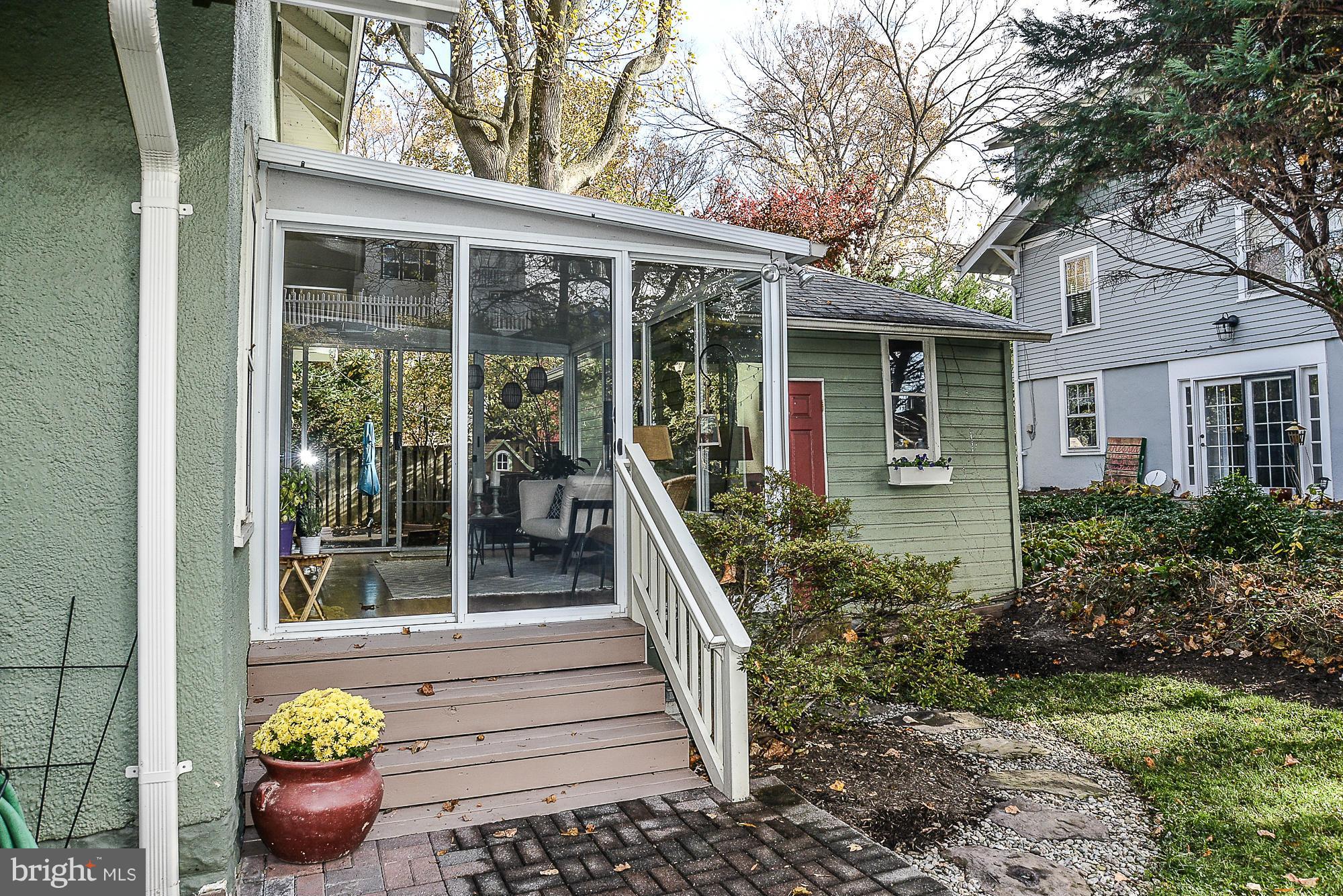 LEE HEIGHTS - Residential