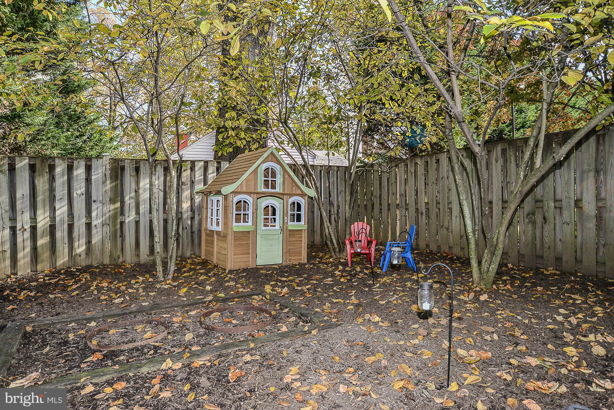 LEE HEIGHTS - Residential