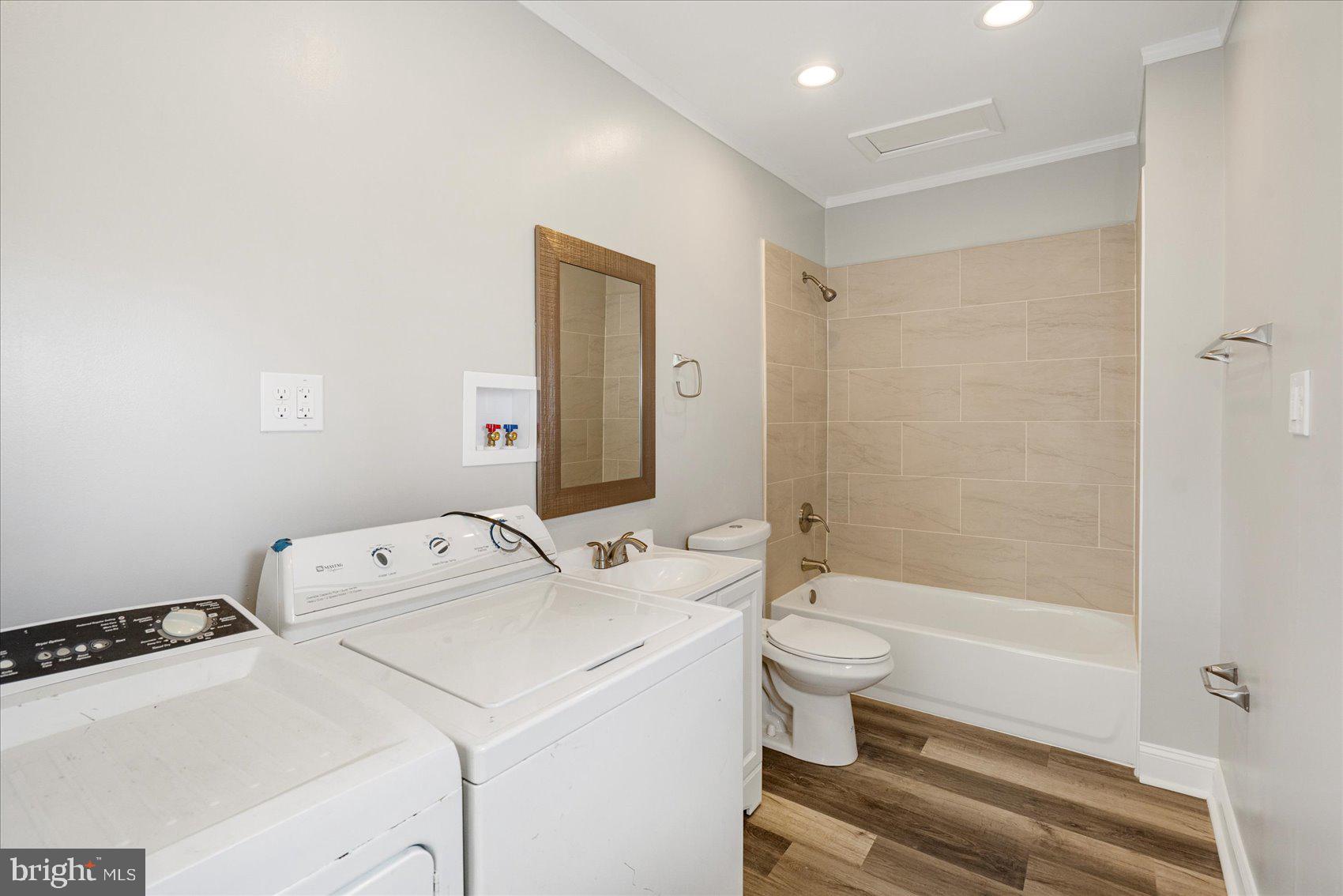 ROSEMONT - Residential