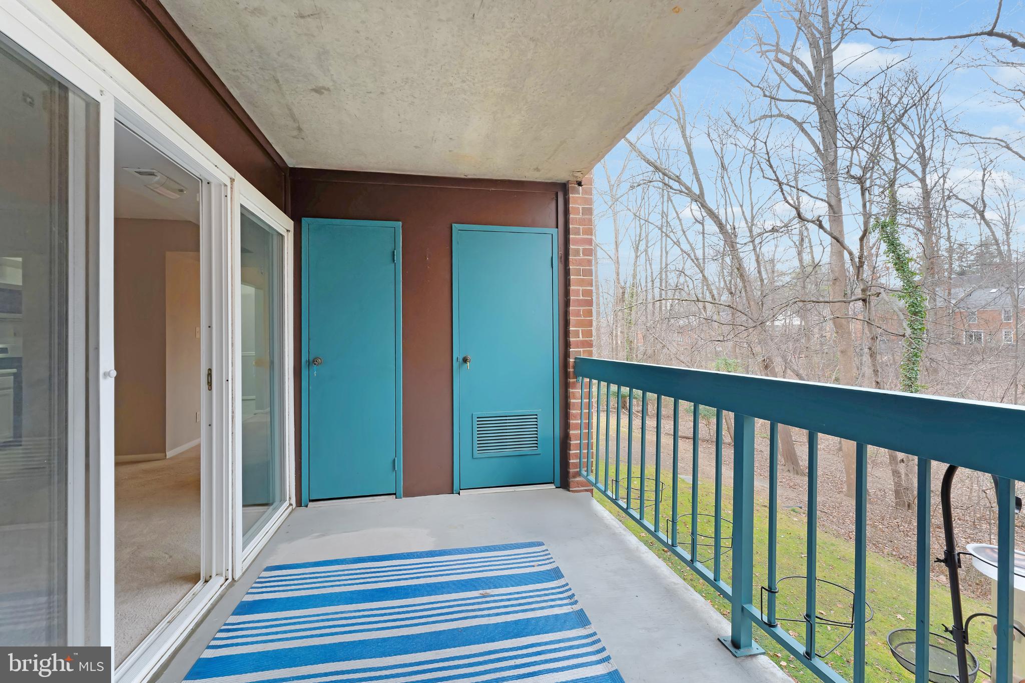 HUNTERS WOODS VILLAGE - Residential