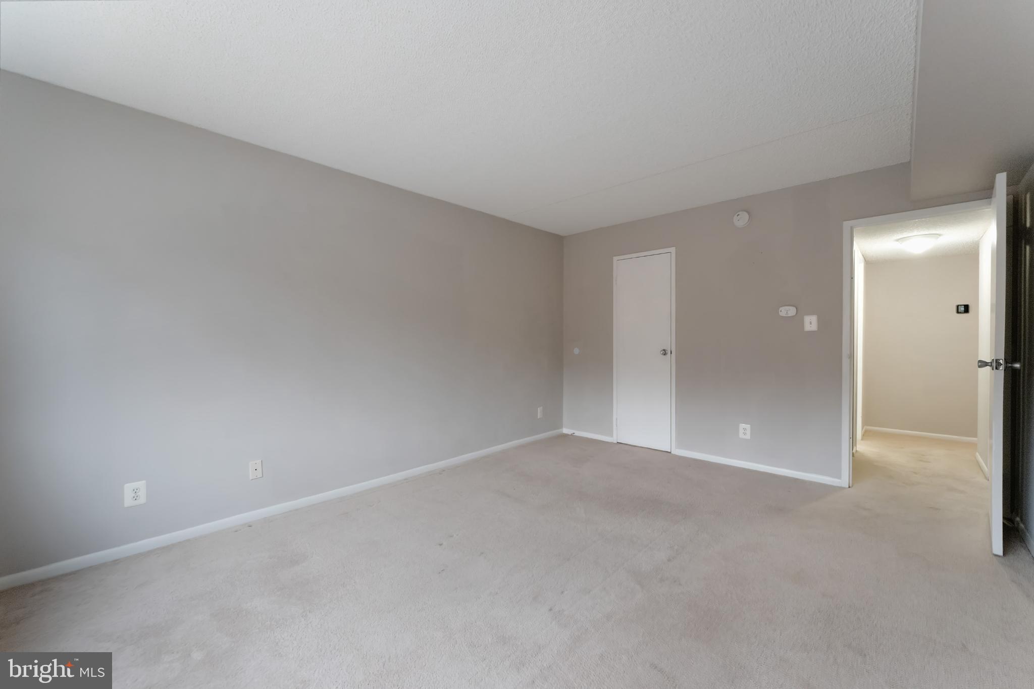 HUNTERS WOODS VILLAGE - Residential