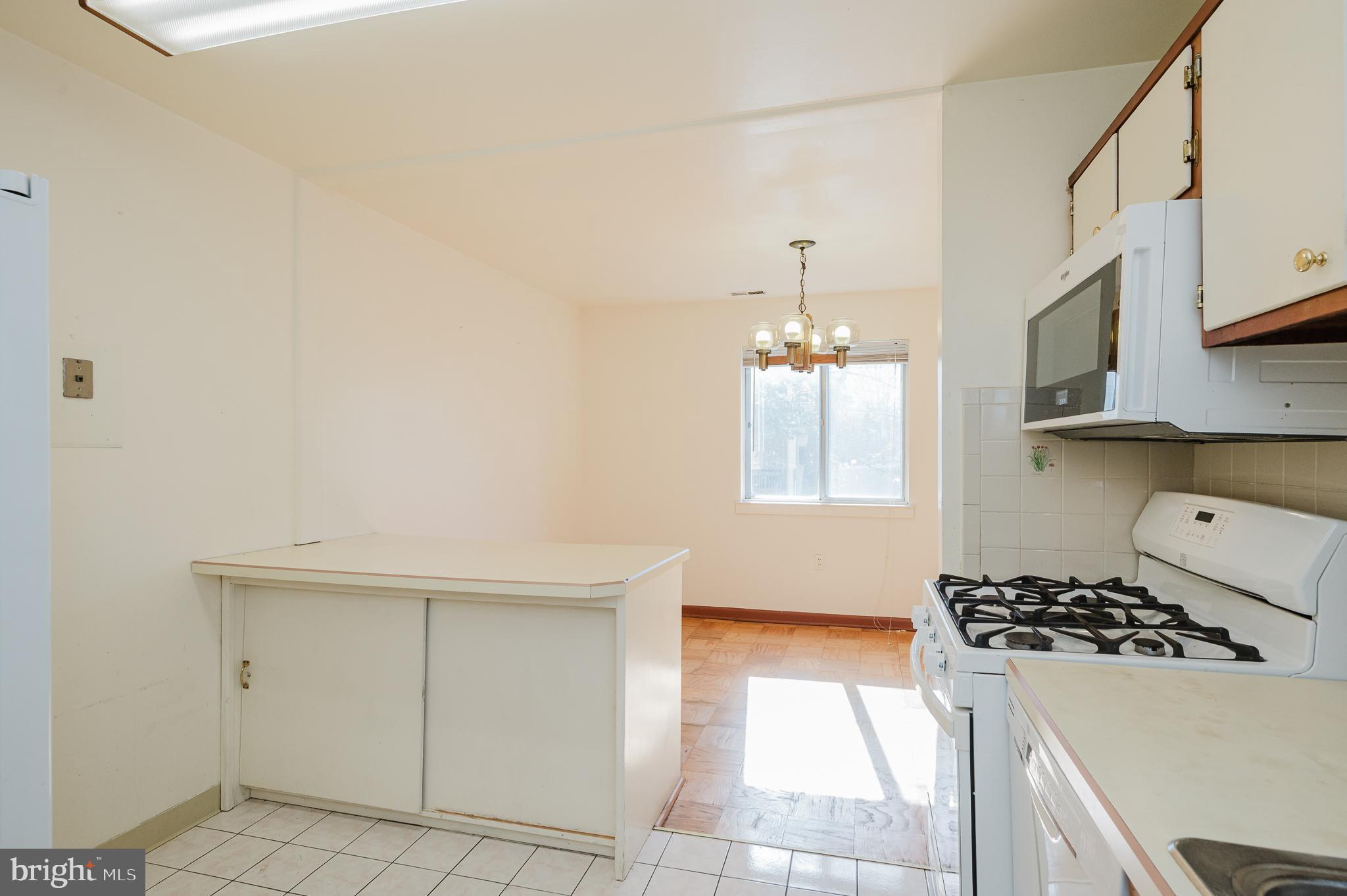 5005 GREEN MOUNTAIN CIRCLE 4