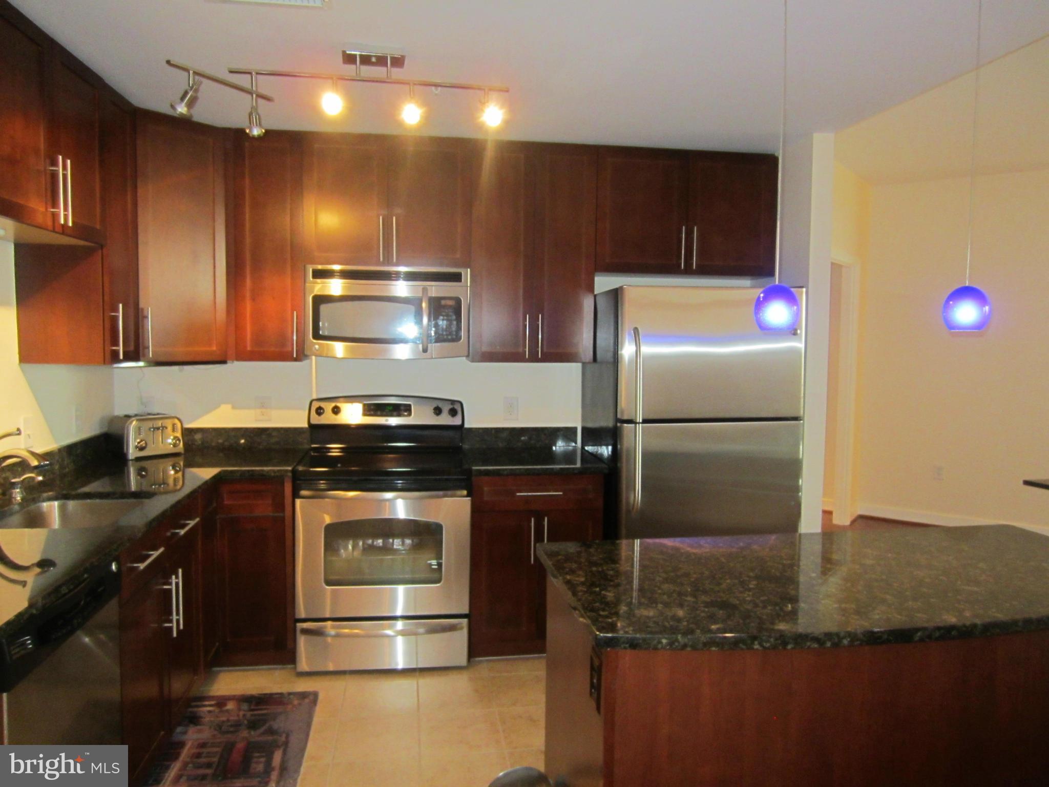 ONE NATIONAL HARBOR CONDOMINIUM - Residential Lease