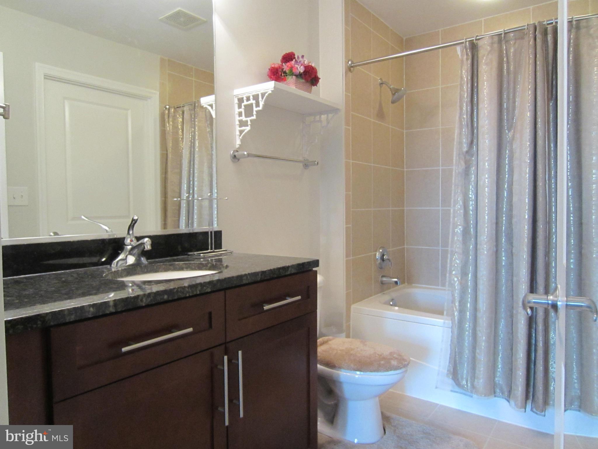 ONE NATIONAL HARBOR CONDOMINIUM - Residential Lease