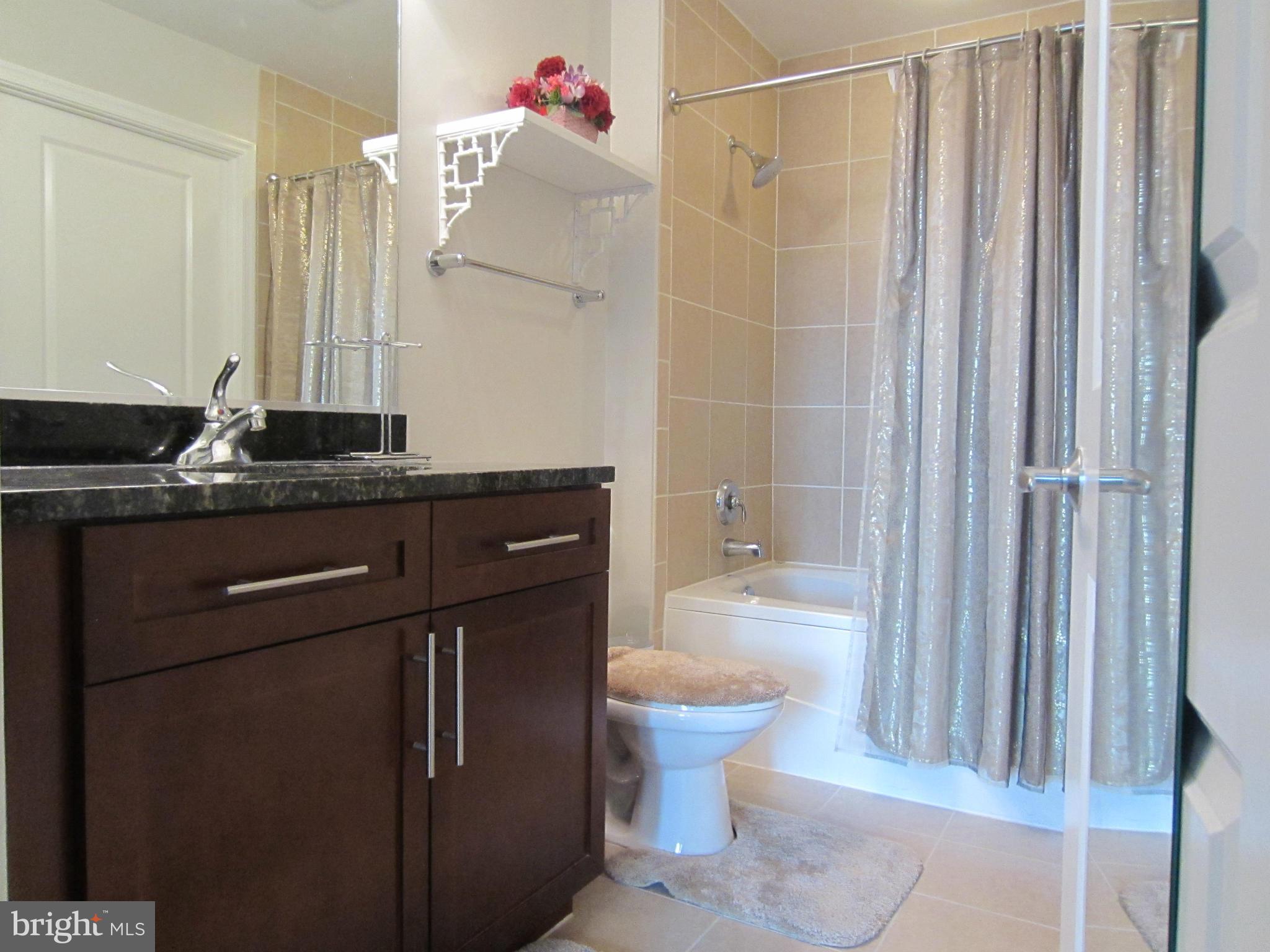 ONE NATIONAL HARBOR CONDOMINIUM - Residential Lease