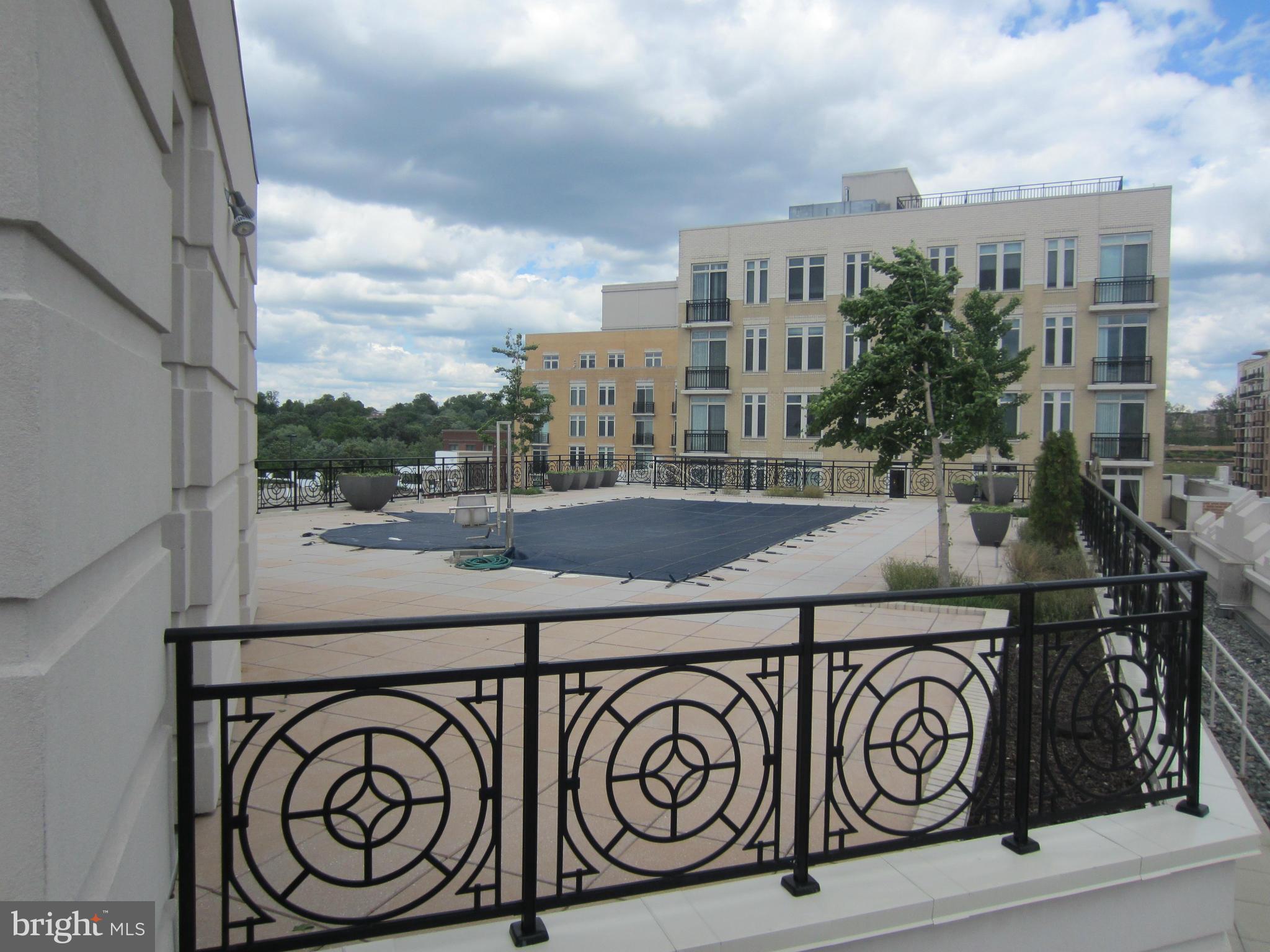 ONE NATIONAL HARBOR CONDOMINIUM - Residential Lease