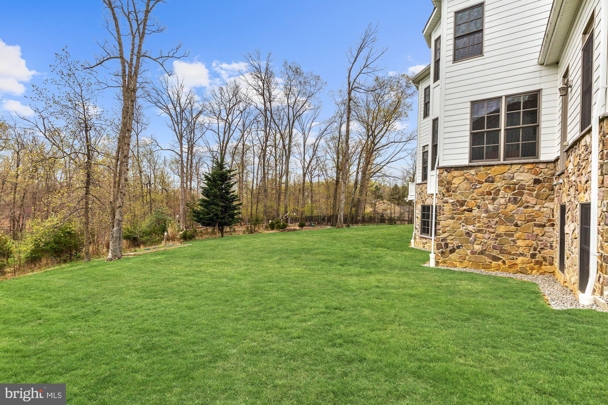 KENTSDALE ESTATES - Residential