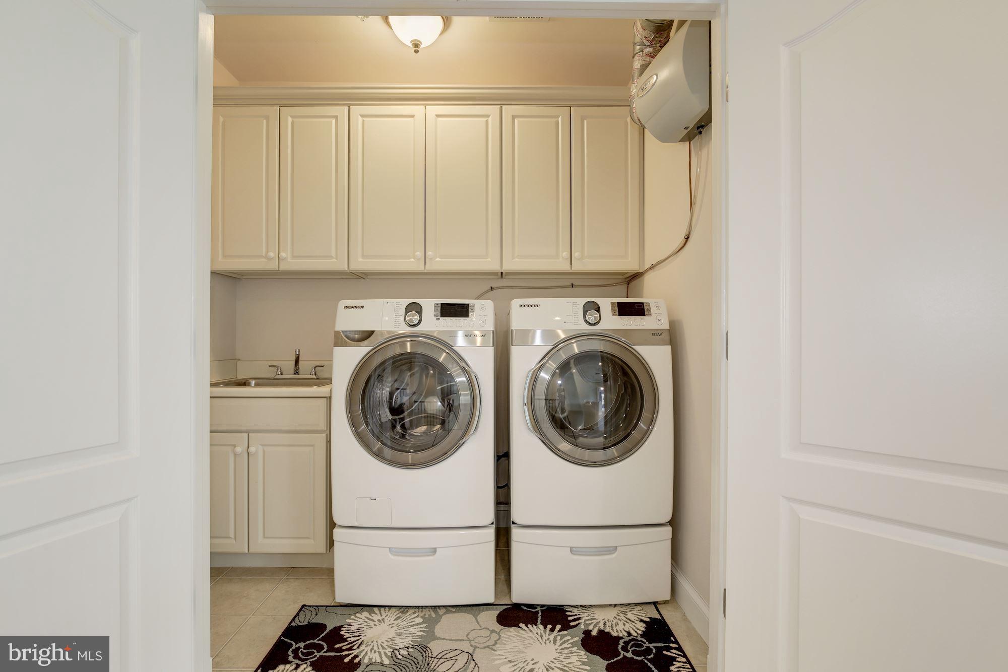 KENTSDALE ESTATES - Residential