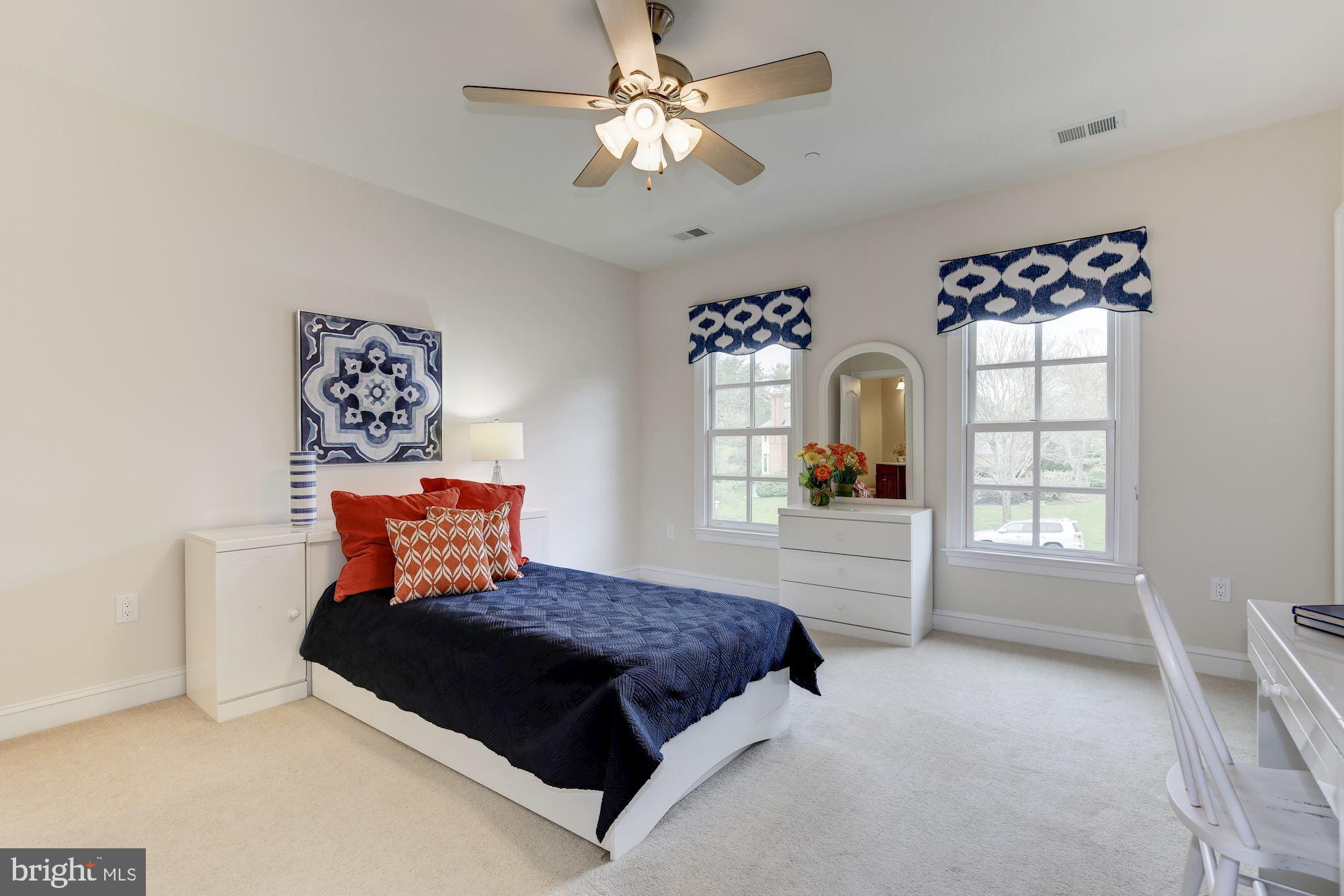 KENTSDALE ESTATES - Residential