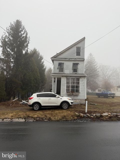 Homes For Sale - 43 Main Street<br/> TREMONT, PA 17981