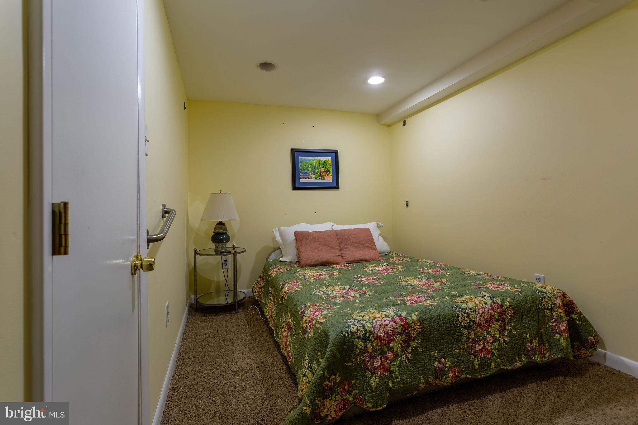 ASHLEY ACRES - Residential