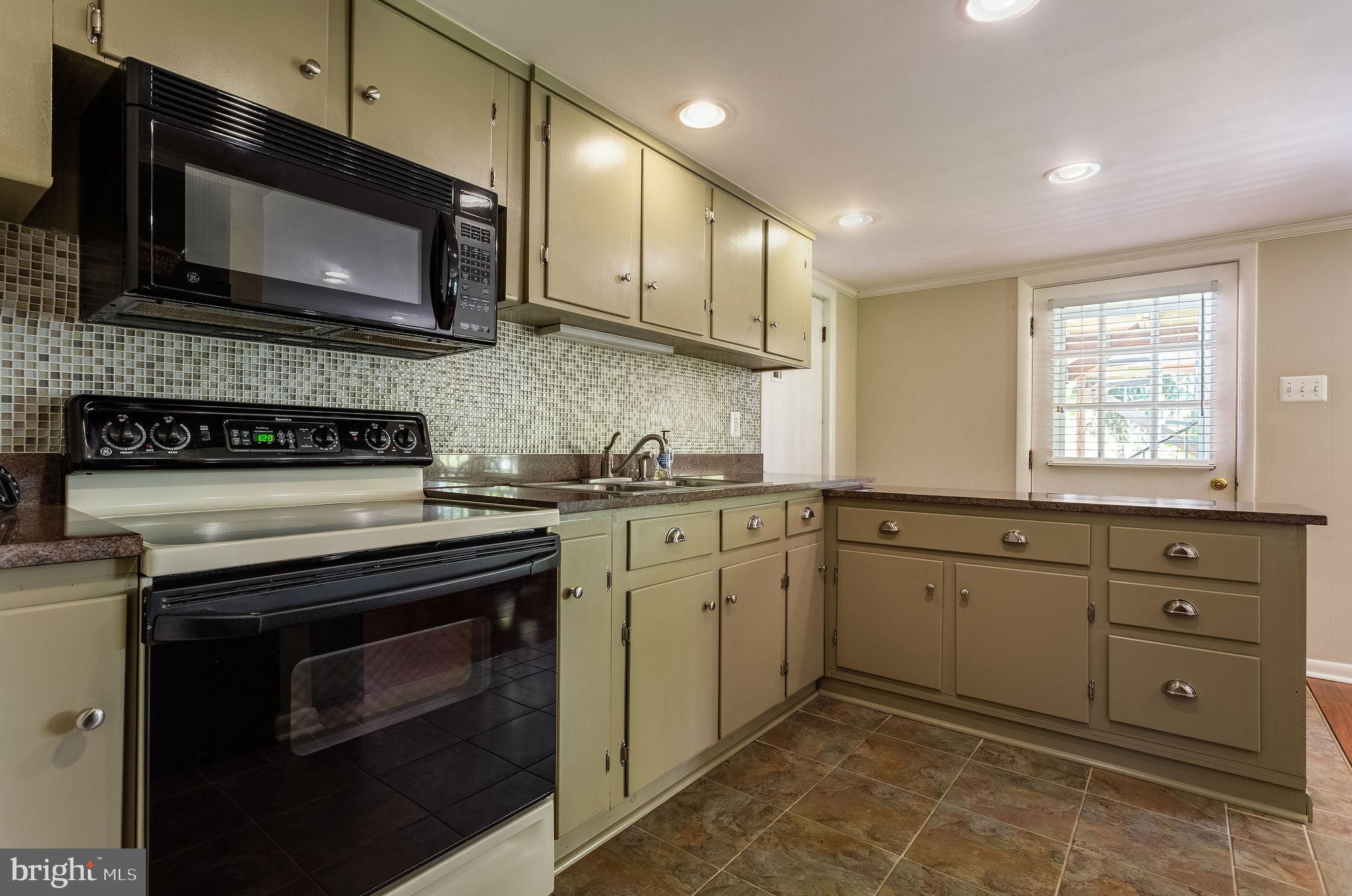 ASHLEY ACRES - Residential