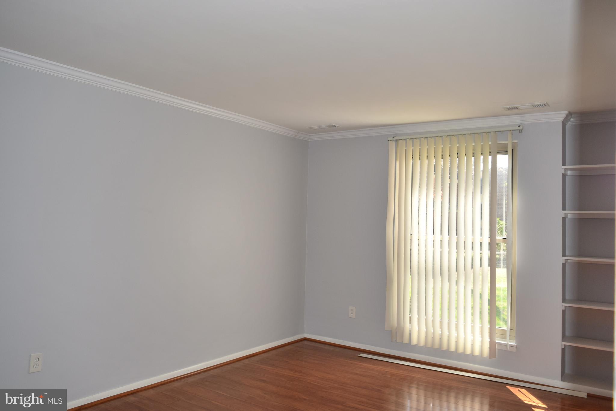 WOODBURN VILLAGE - Residential Lease