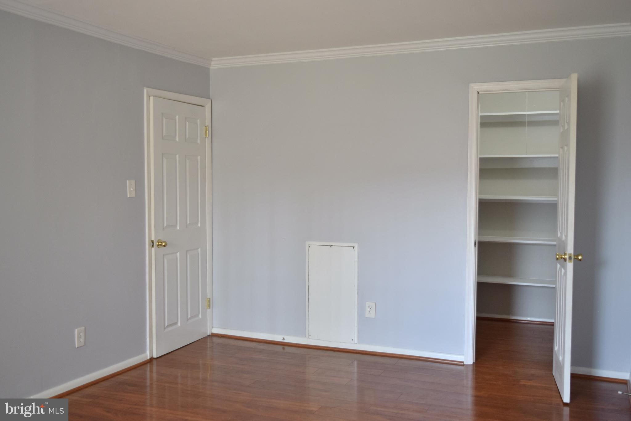 WOODBURN VILLAGE - Residential Lease