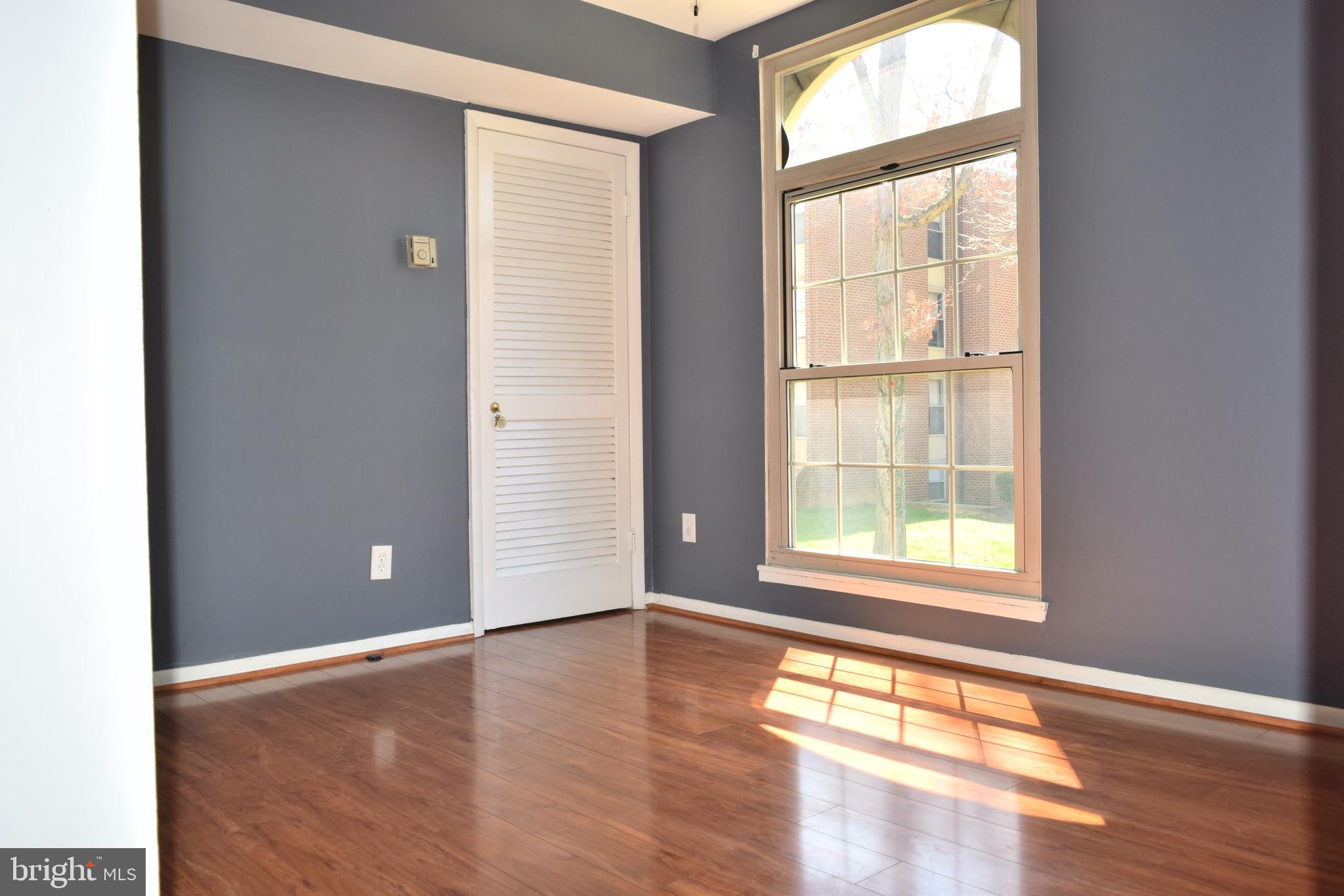 WOODBURN VILLAGE - Residential Lease